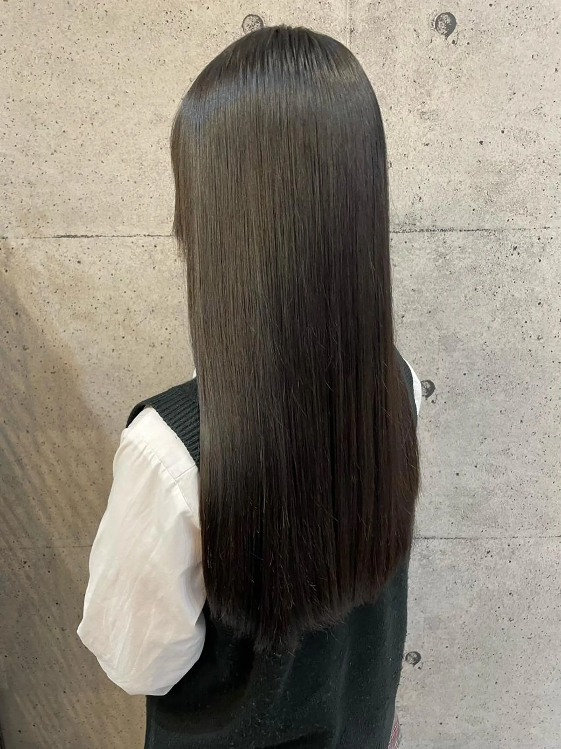 ロング 縮毛矯正 🔷ブリーチバレイヤ ージュ🔷飯野達也のヘアスタイル