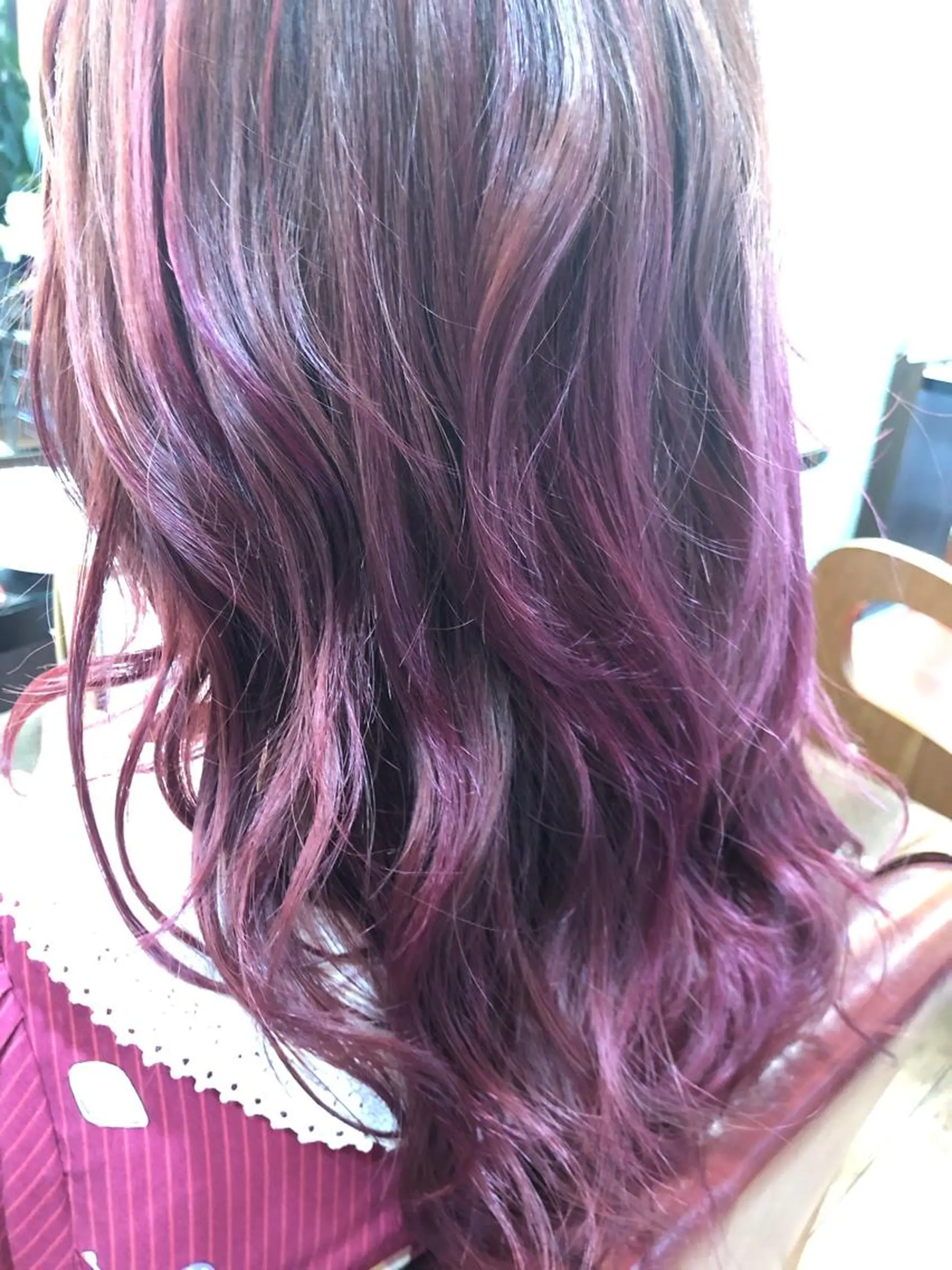 セミロング カラー バレイヤージュ ピンクカラー レイヤーカット カット ヘアカラー トリートメント 原宿サロン代表 デザインカラー伊藤卓のヘアスタイル