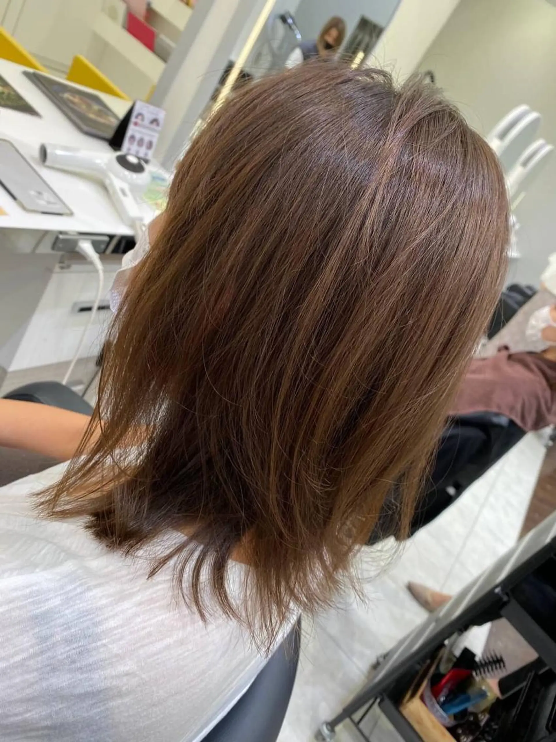 ミディアム 岸 保奈美のヘアスタイル