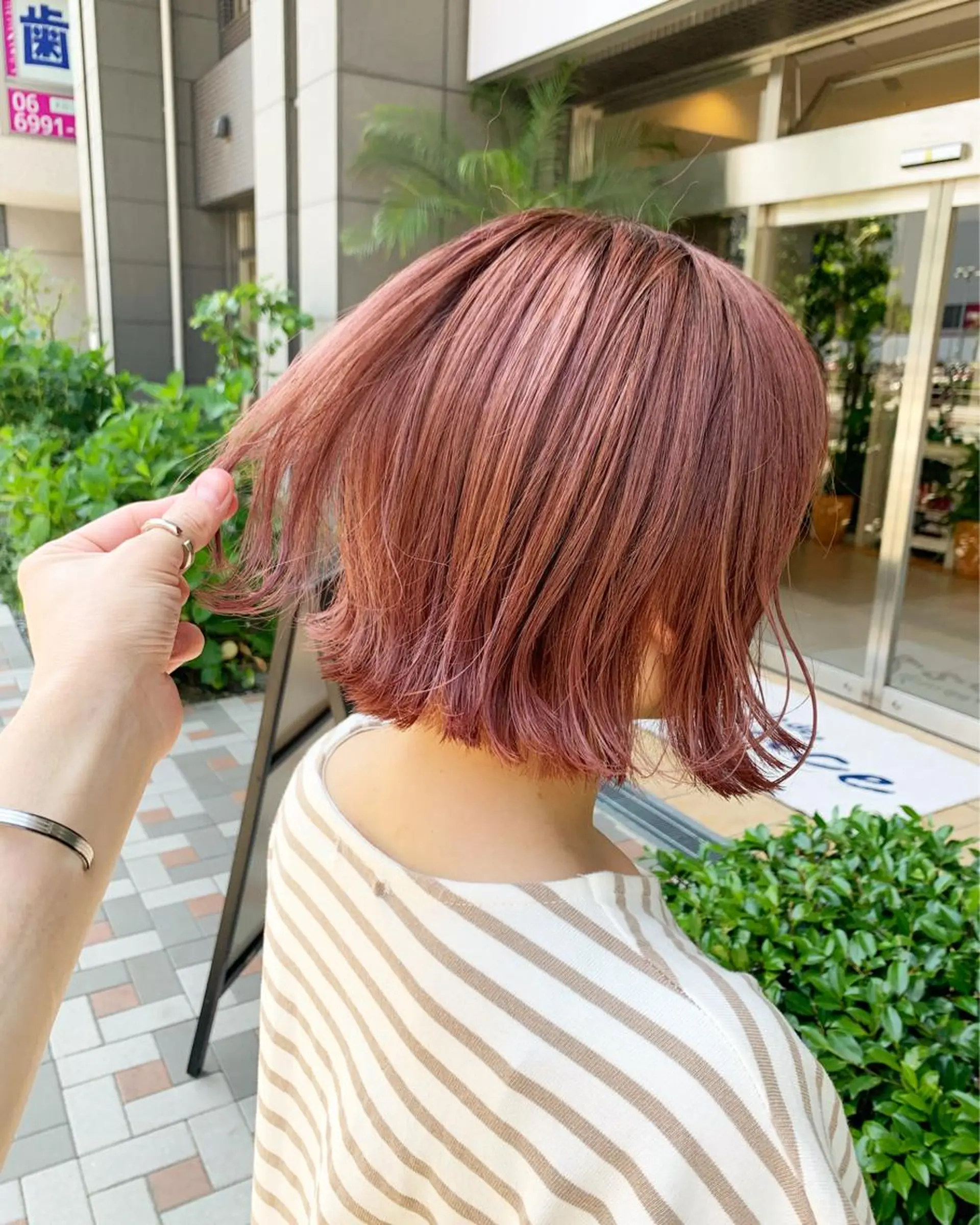 ショート レイヤー×縮毛矯正 深見 拓のヘアスタイル