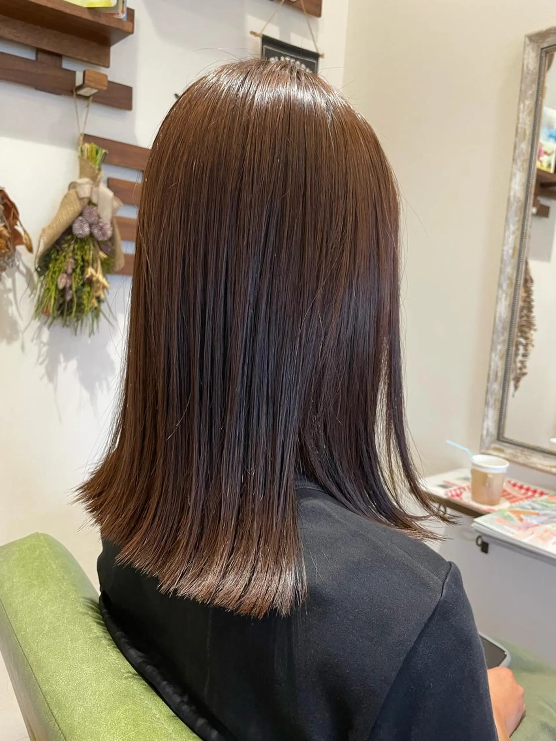 ミディアム カット 縮毛矯正 トリートメント 浅野 健太のヘアスタイル