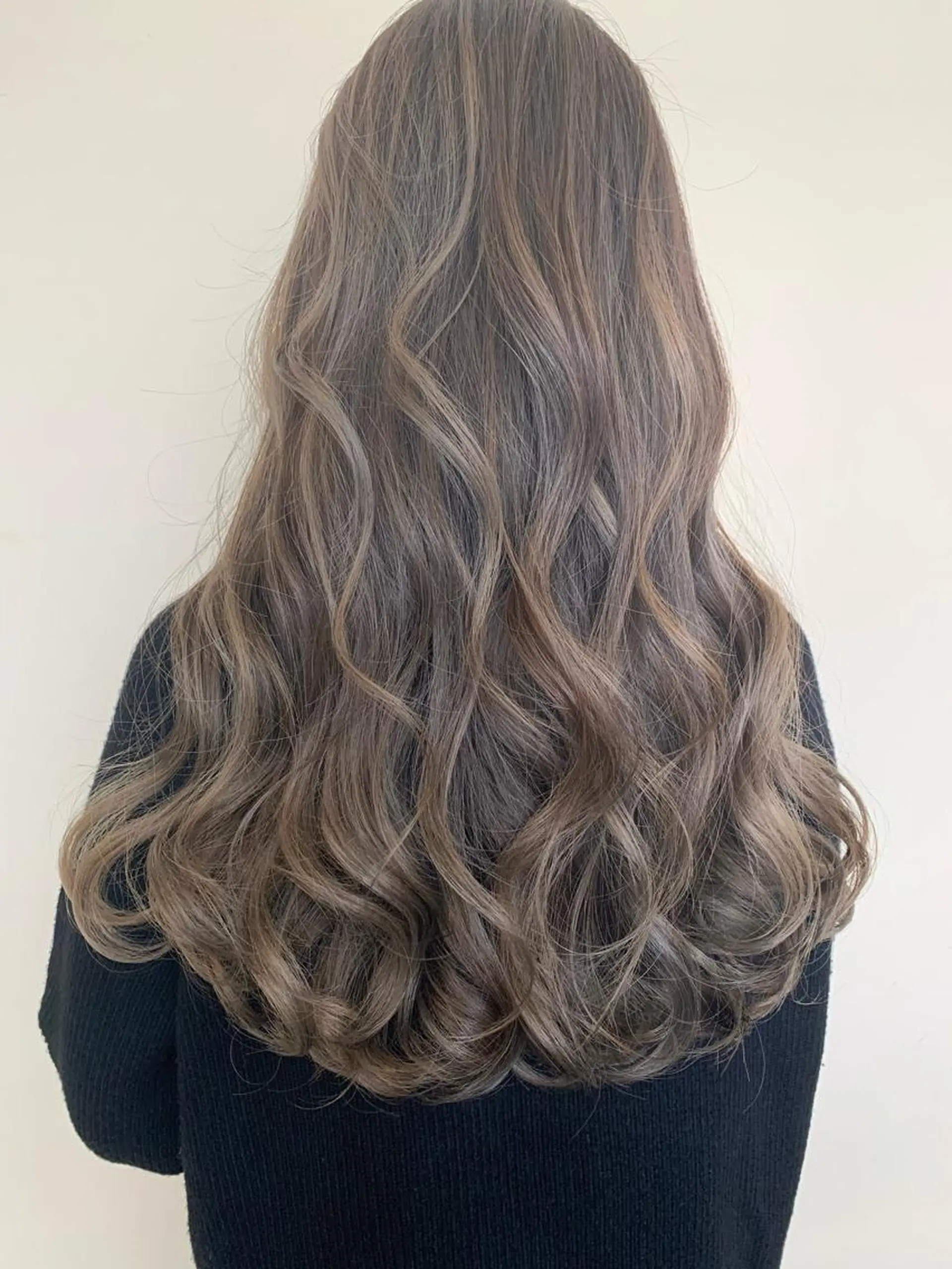 ロング カラー ハイライトカラー ハイライト 髪質改善サロン 心斎橋ARCHEのヘアスタイル