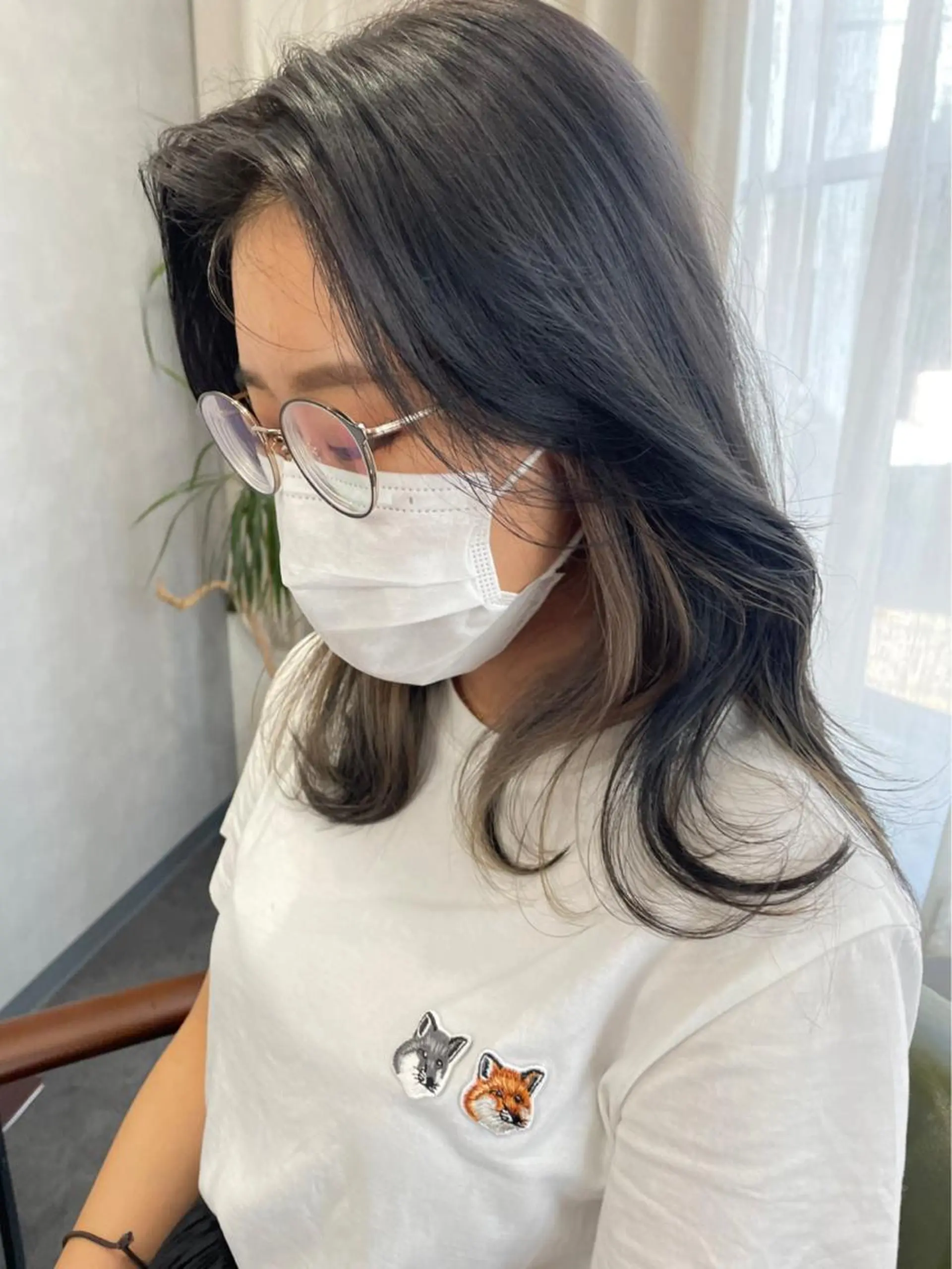 セミロング カラー インナーカラー 韓国風ヘア ヘアカラー 中村 友美のヘアスタイル