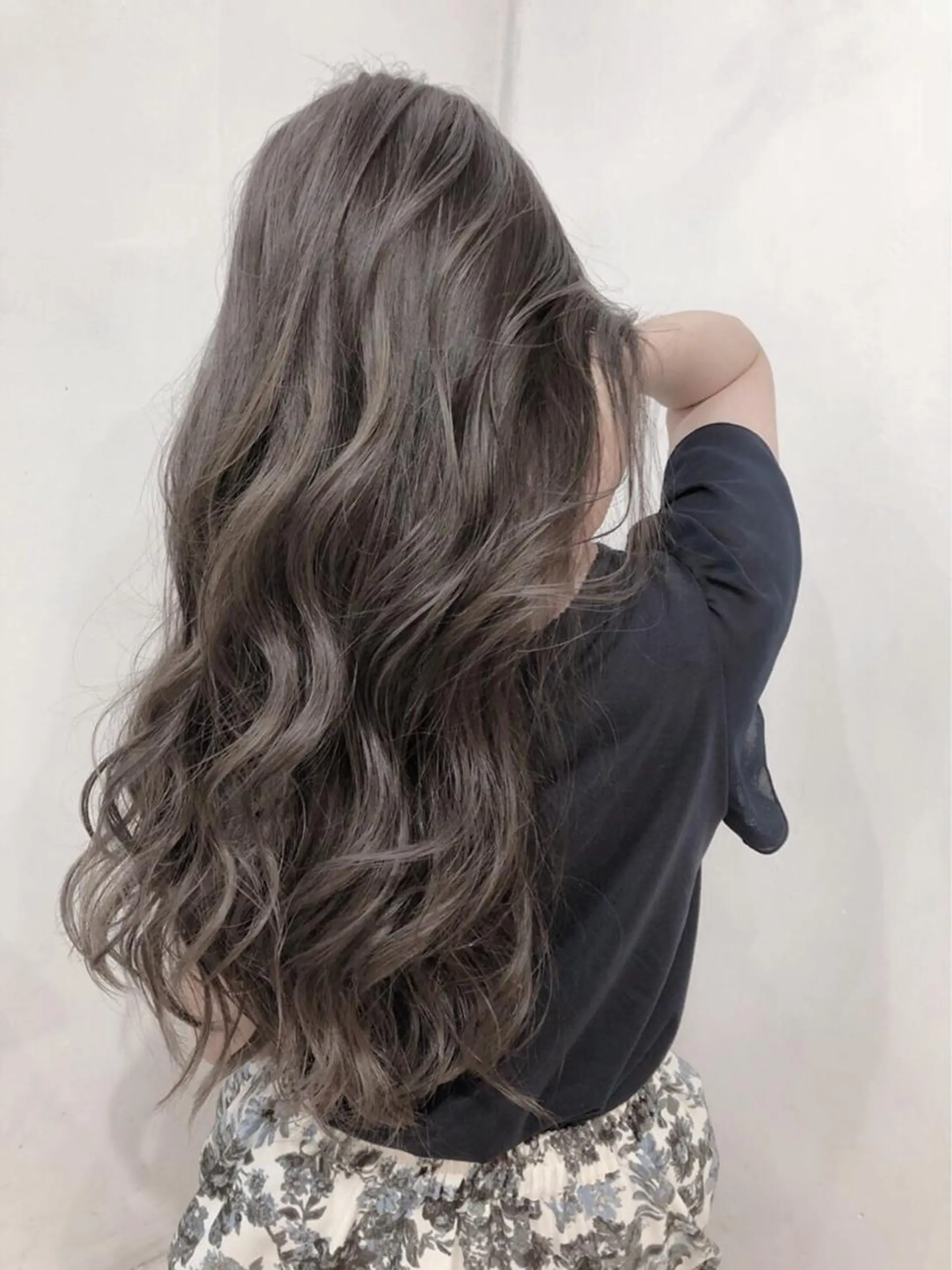 ロング 外国人風カラー 武内 由貴のヘアスタイル