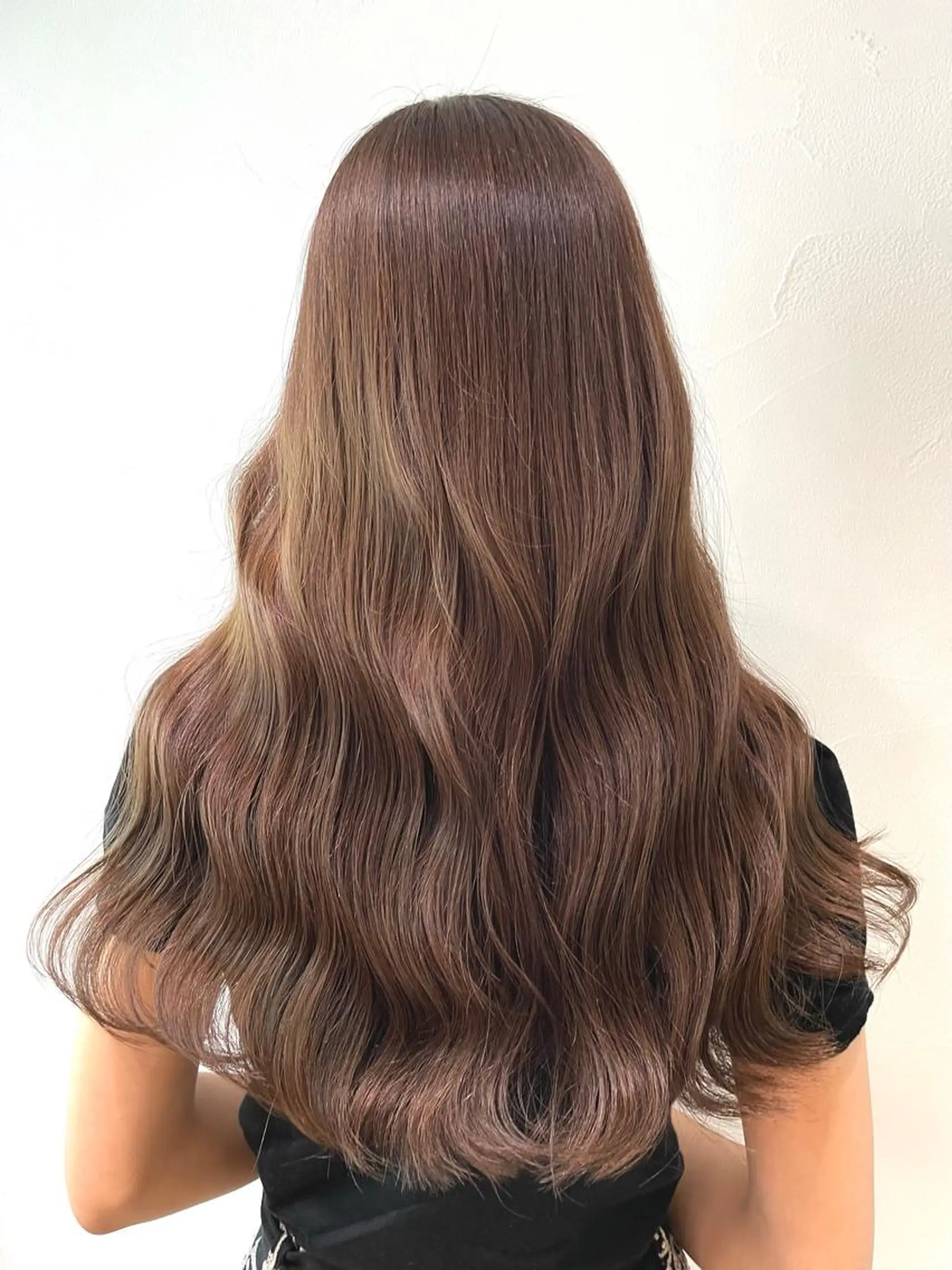 ロング カラー 韓国風カラー くびれヘア 顔周りカット 髪質改善 ヨシンモリ カット ヘアカラー トリートメント TAKUMI 【美髪特化】のヘアスタイル