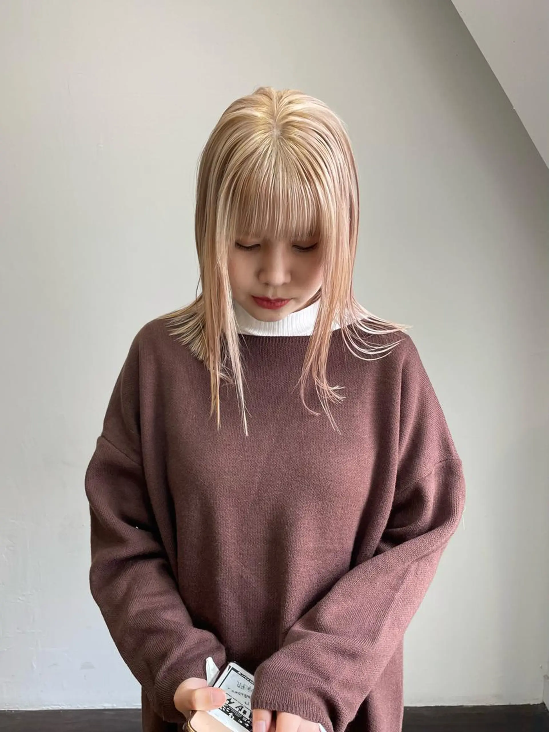 ミディアム オカモト ミユウのヘアスタイル