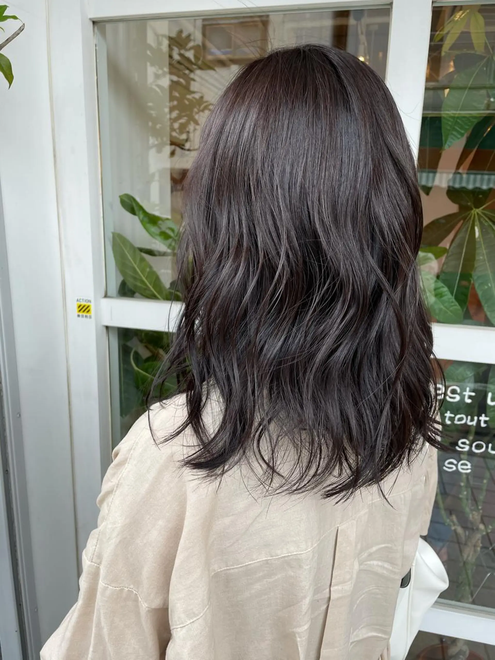 ミディアム カラー ヘアアレンジ カット ヘアカラー 鴫原 亜弥のヘアスタイル