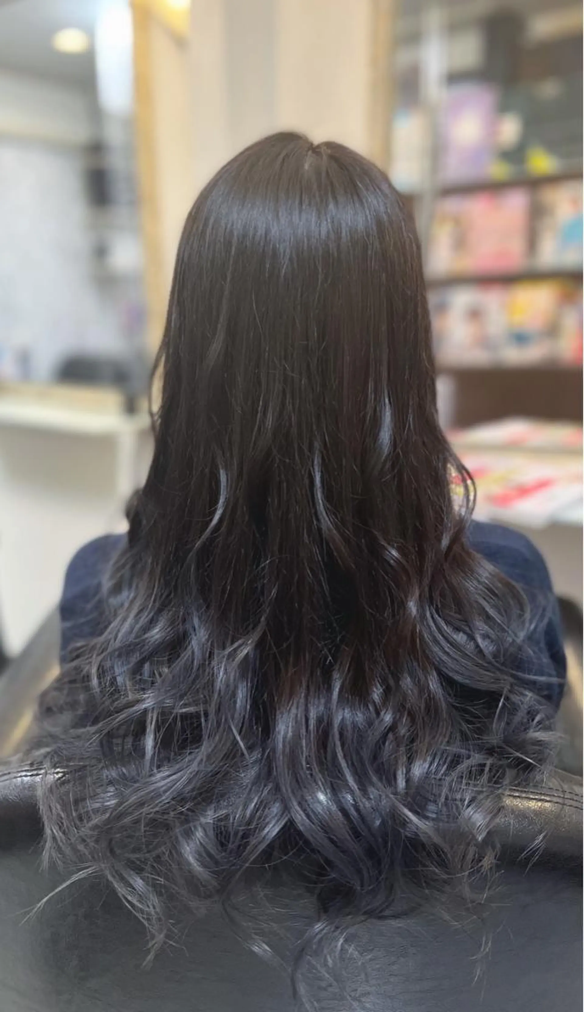 セミロング カラー グラデーションカラー シルバー KEN 🌟のヘアスタイル