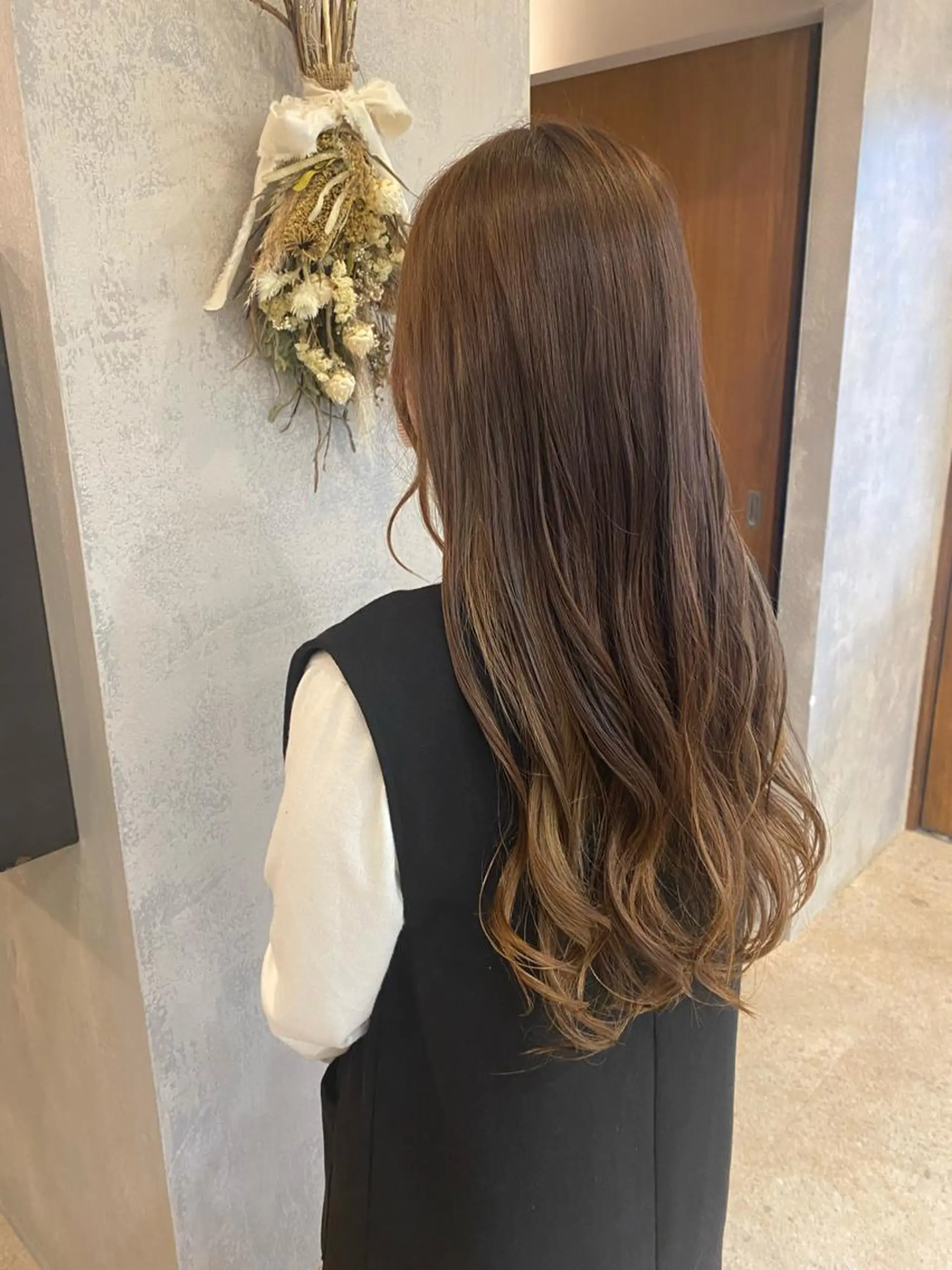 ロング カラー ヘアカラー merc.🌿 友藤鮎那のヘアスタイル