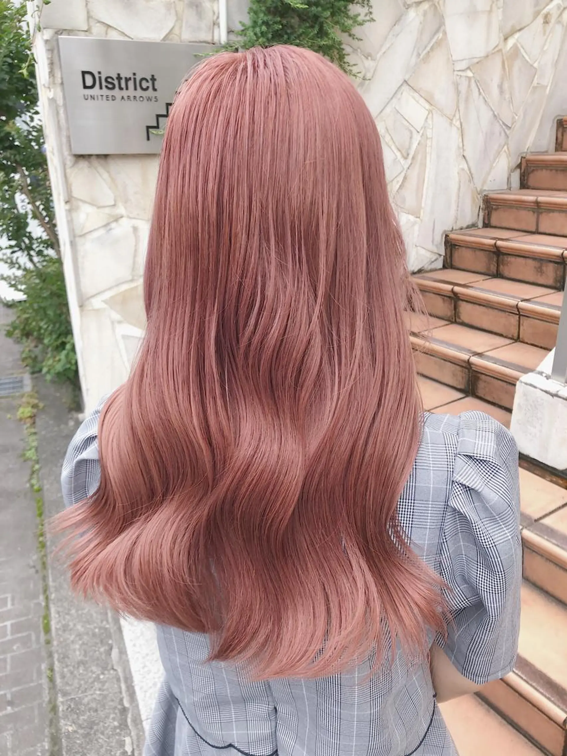 ロング カラー ベージュカラー ブリーチ ブラウンカラー ラベンダーカラー ピンクカラー ヘアカラー トリートメント ヘアセット 💟Chloe原宿店 🩶ハイトーンのヘアスタイル