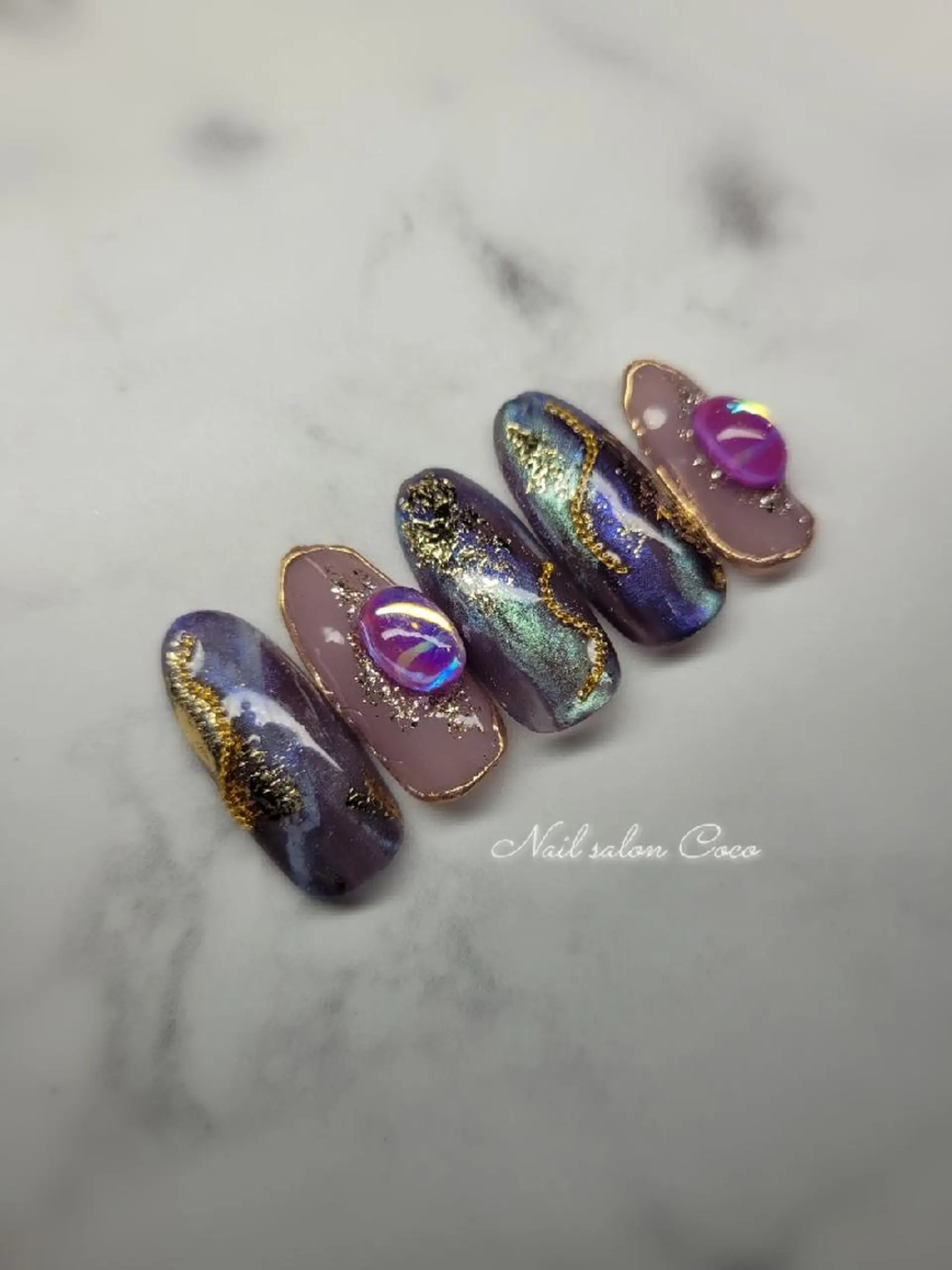 ネイル オーロラネイル ニュアンスネイル パープル 冬ネイル Nail salon Coco所属・Nail salon Coco【溝の口駅】のネイルデザイン