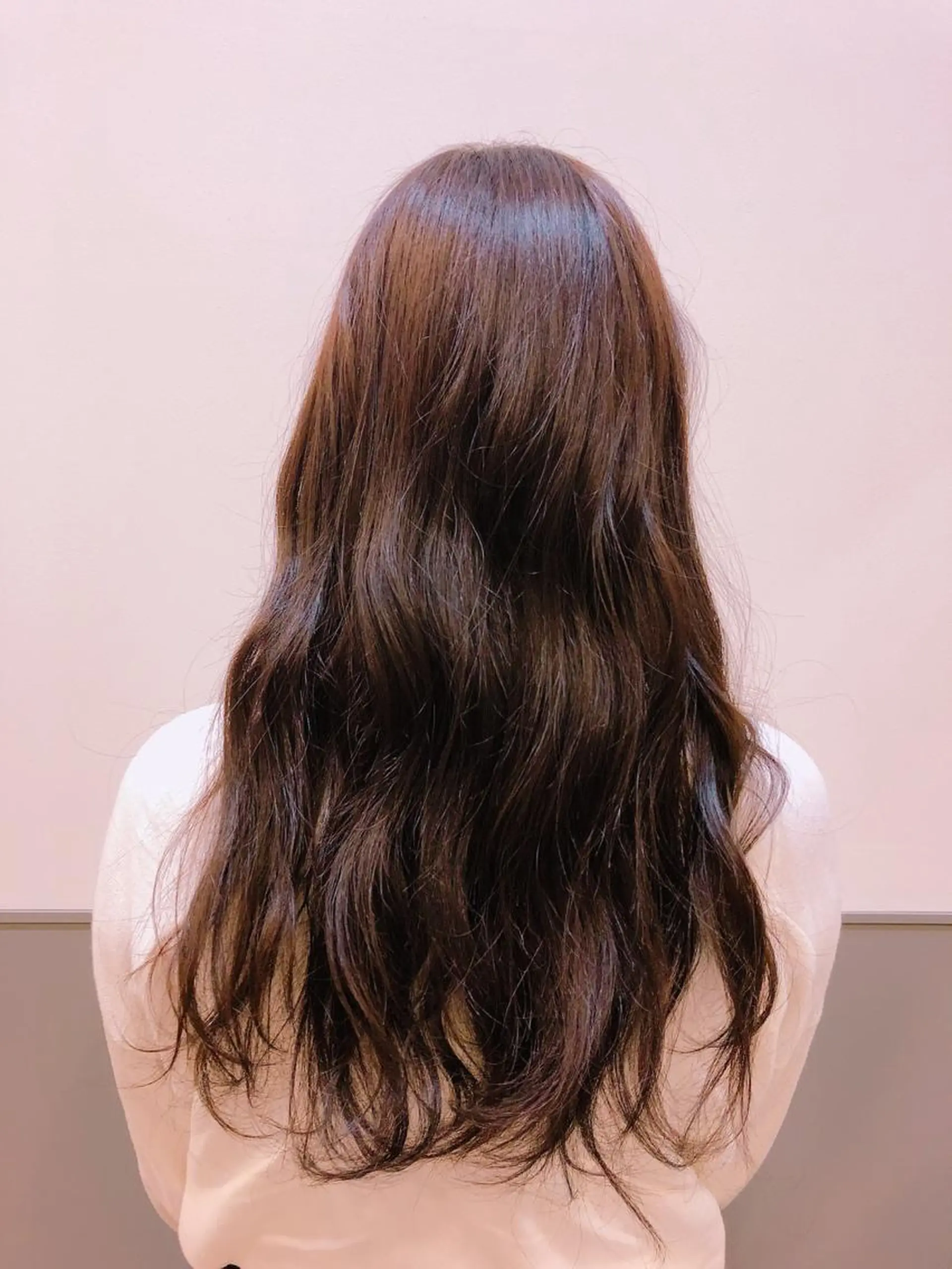 ロング カラー ベージュカラー 小宮 真理奈のヘアスタイル