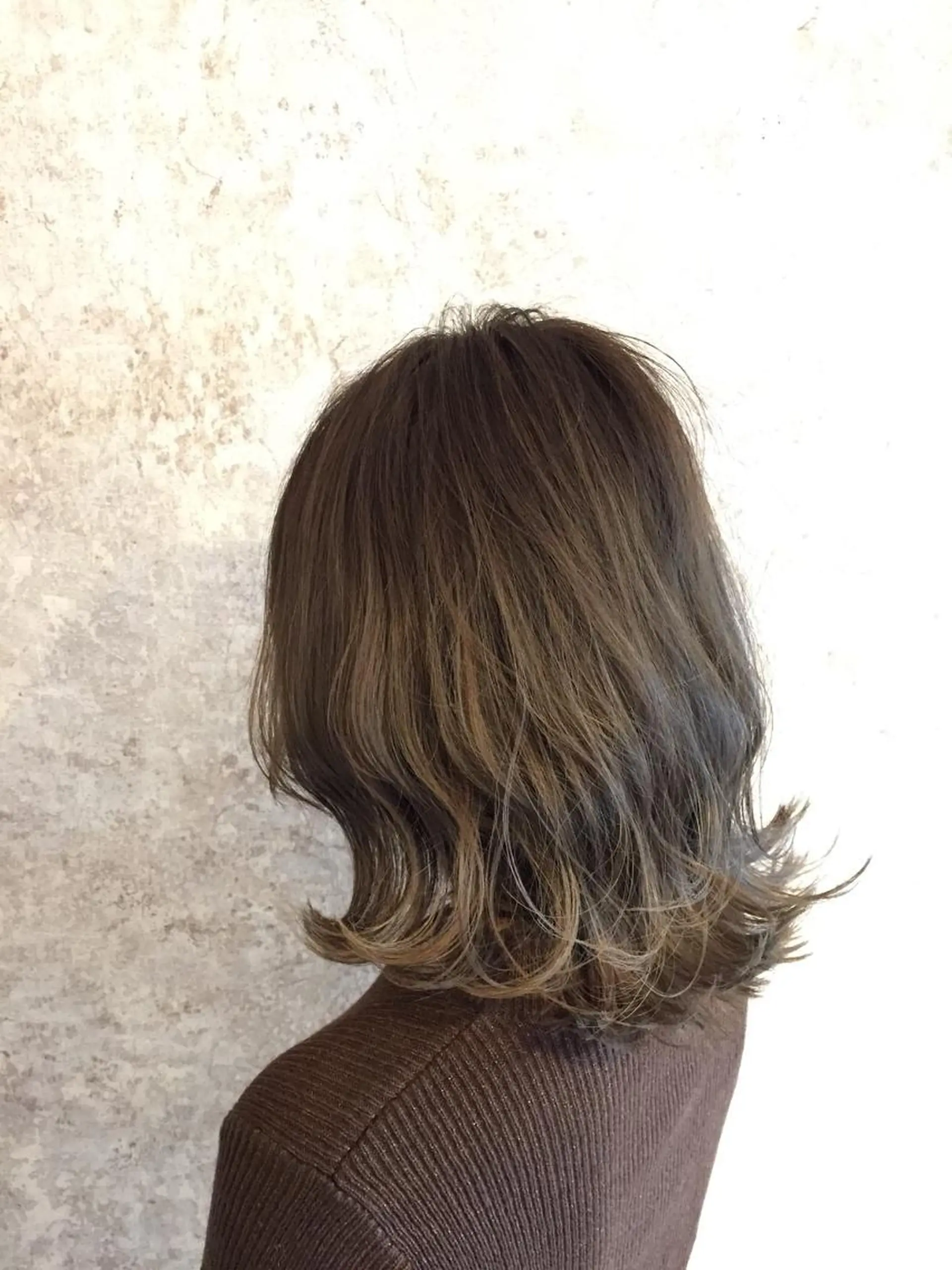 ミディアム カラー パーマ 小顔カット✨ 透明感カラー/村上のヘアスタイル