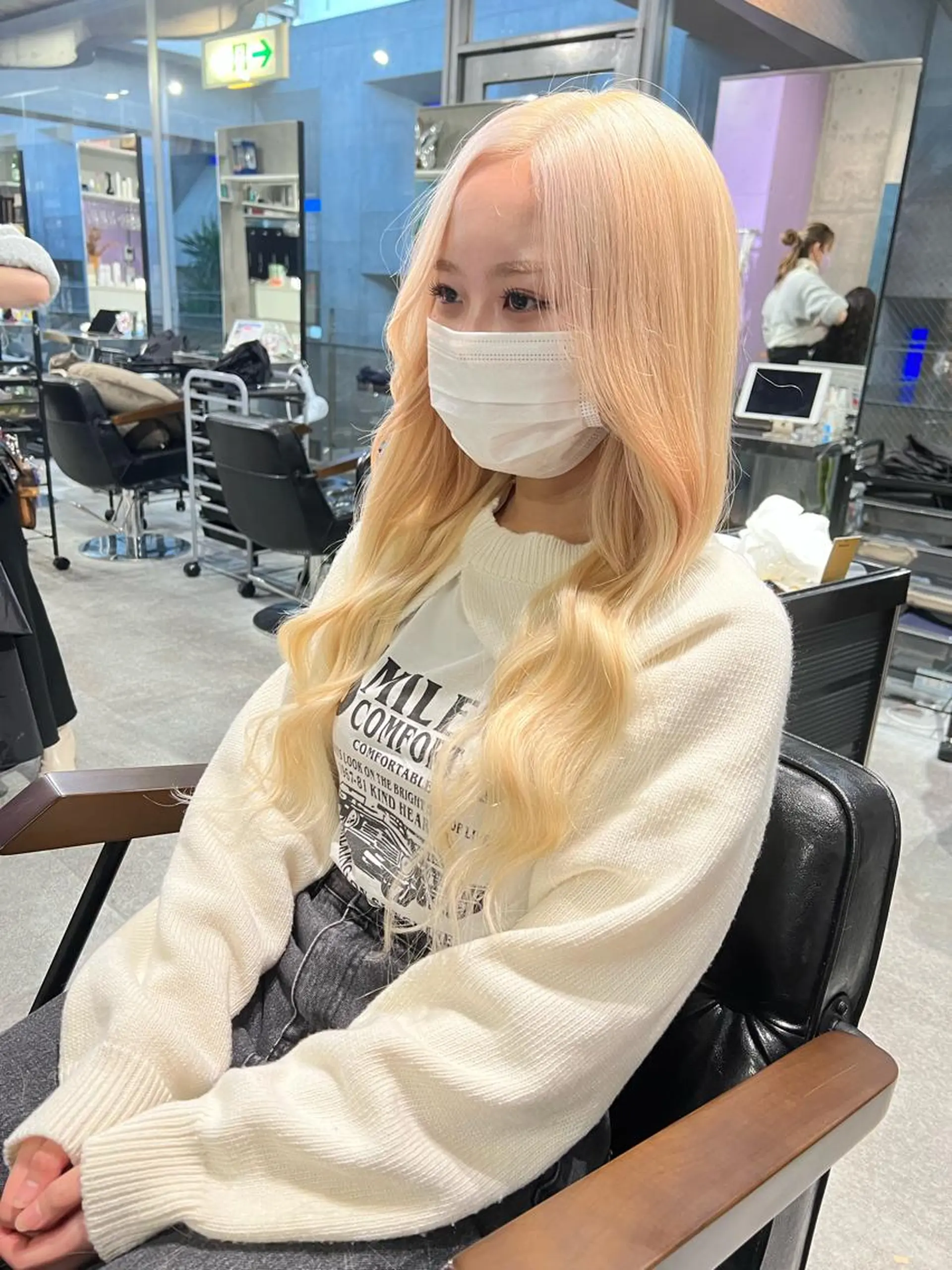 ミディアム ヘアカラー エクステ Lavy Kyoto エクステのヘアスタイル