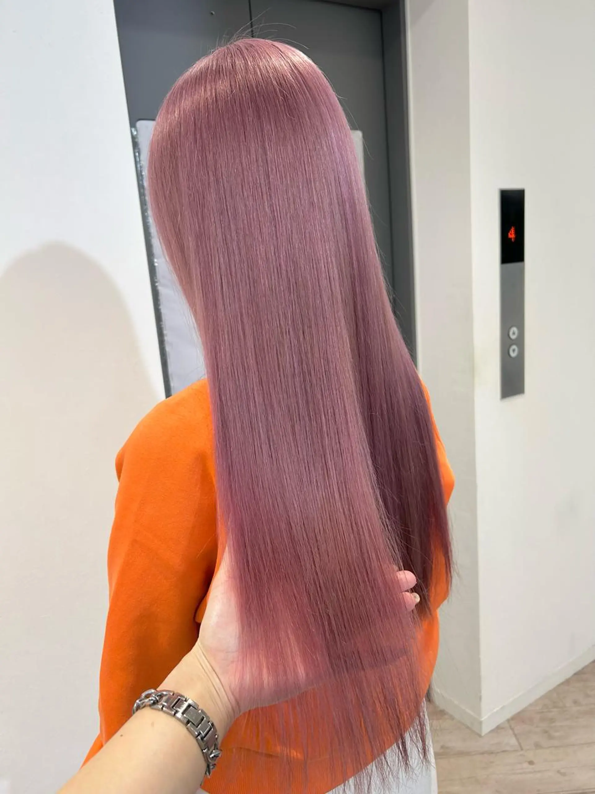 ロング カラー ラベンダーカラー ピンクカラー ピンクラベンダー ヘアカラー ハイトーン特化サロン 🍑momo🍑のヘアスタイル