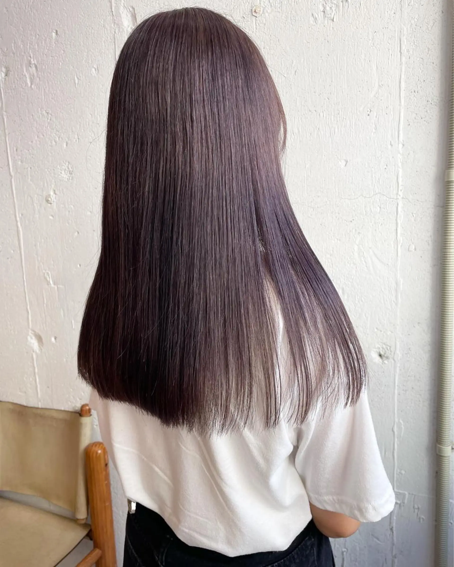 ロング パープルカラー EIGHT 中川原   菜々子のヘアスタイル