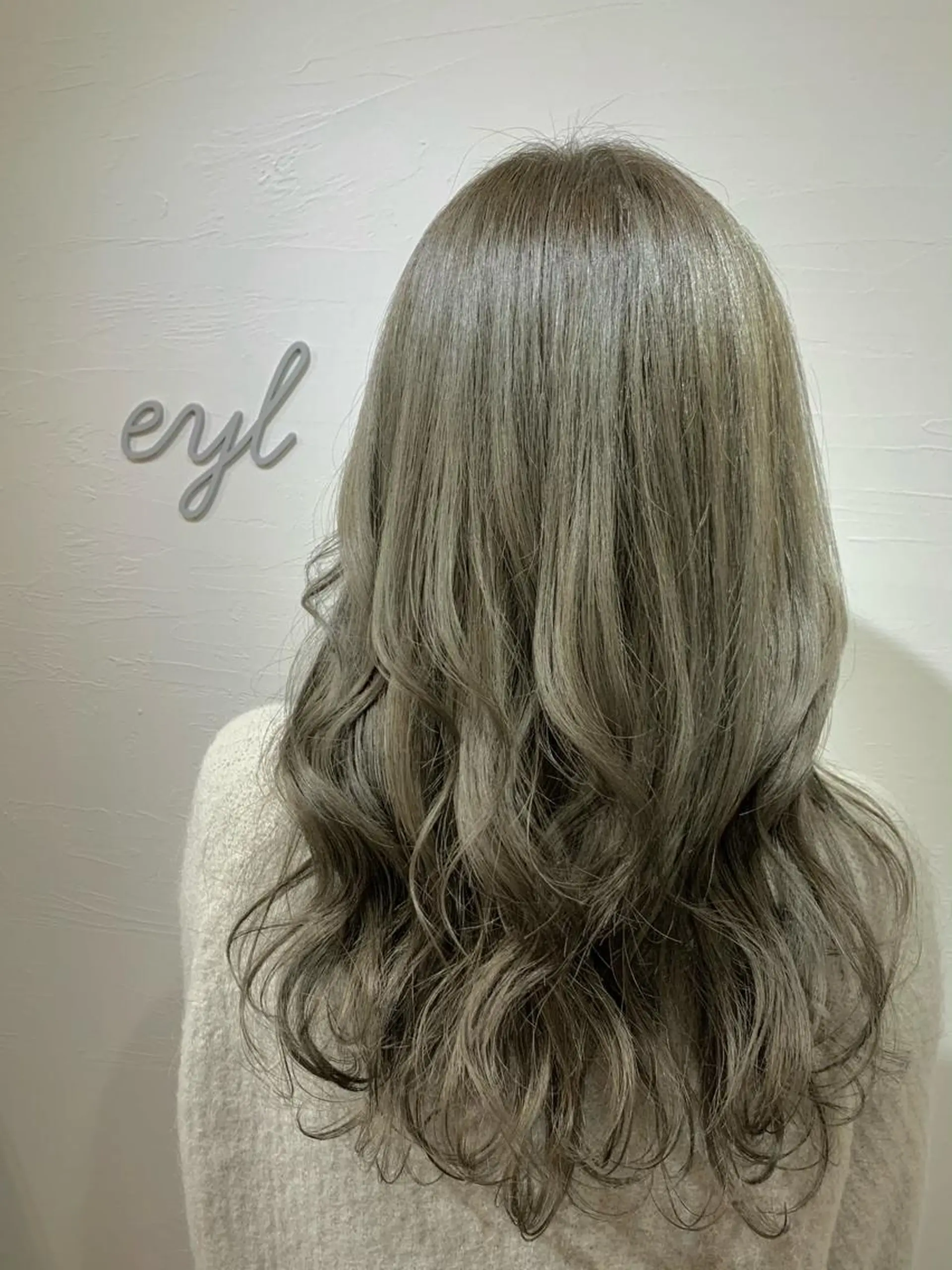 ロング カラー ブルーカラー オリーブカラー 💎赤み消しカラー 特化型デザイナー💎のヘアスタイル