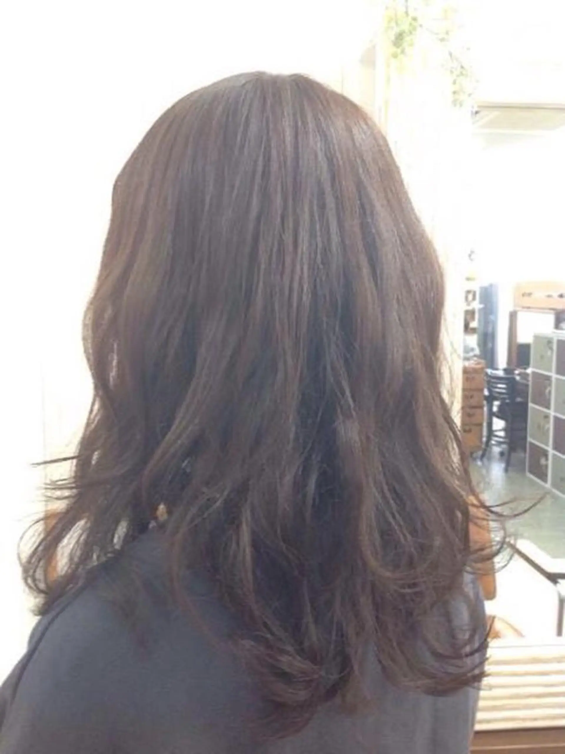 セミロング 小寺 穂奈実のヘアスタイル