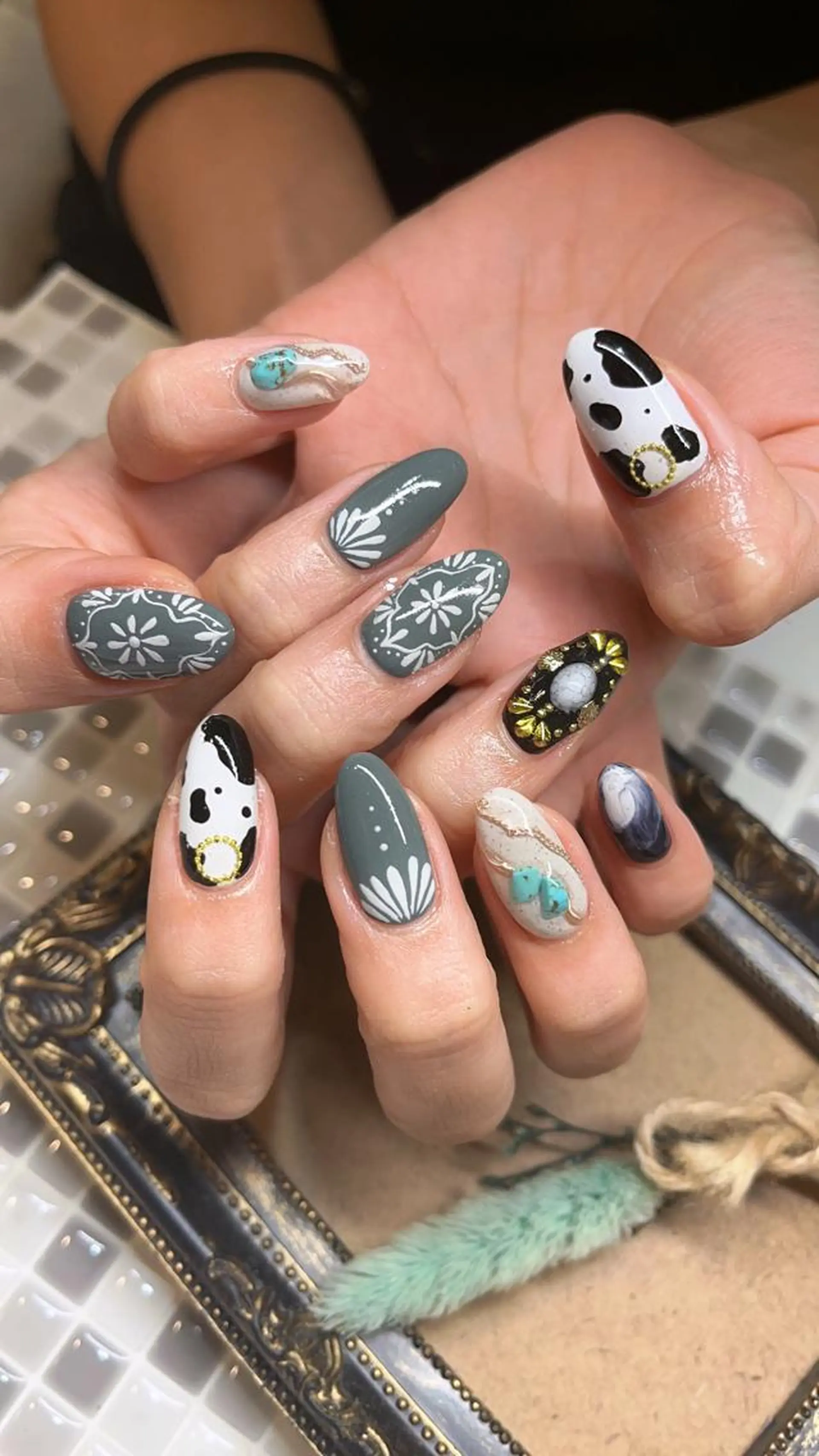 ネイル アートネイル nailist yuiのネイルデザイン