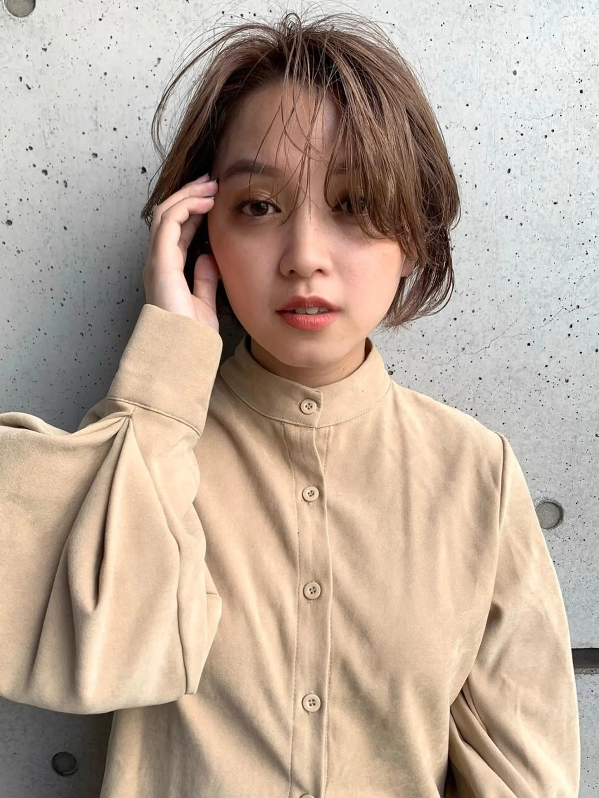 ショート カラー ベージュカラー ブリーチ グラデーションカラー ハイトーンカラー 大西 真人🪴のヘアスタイル