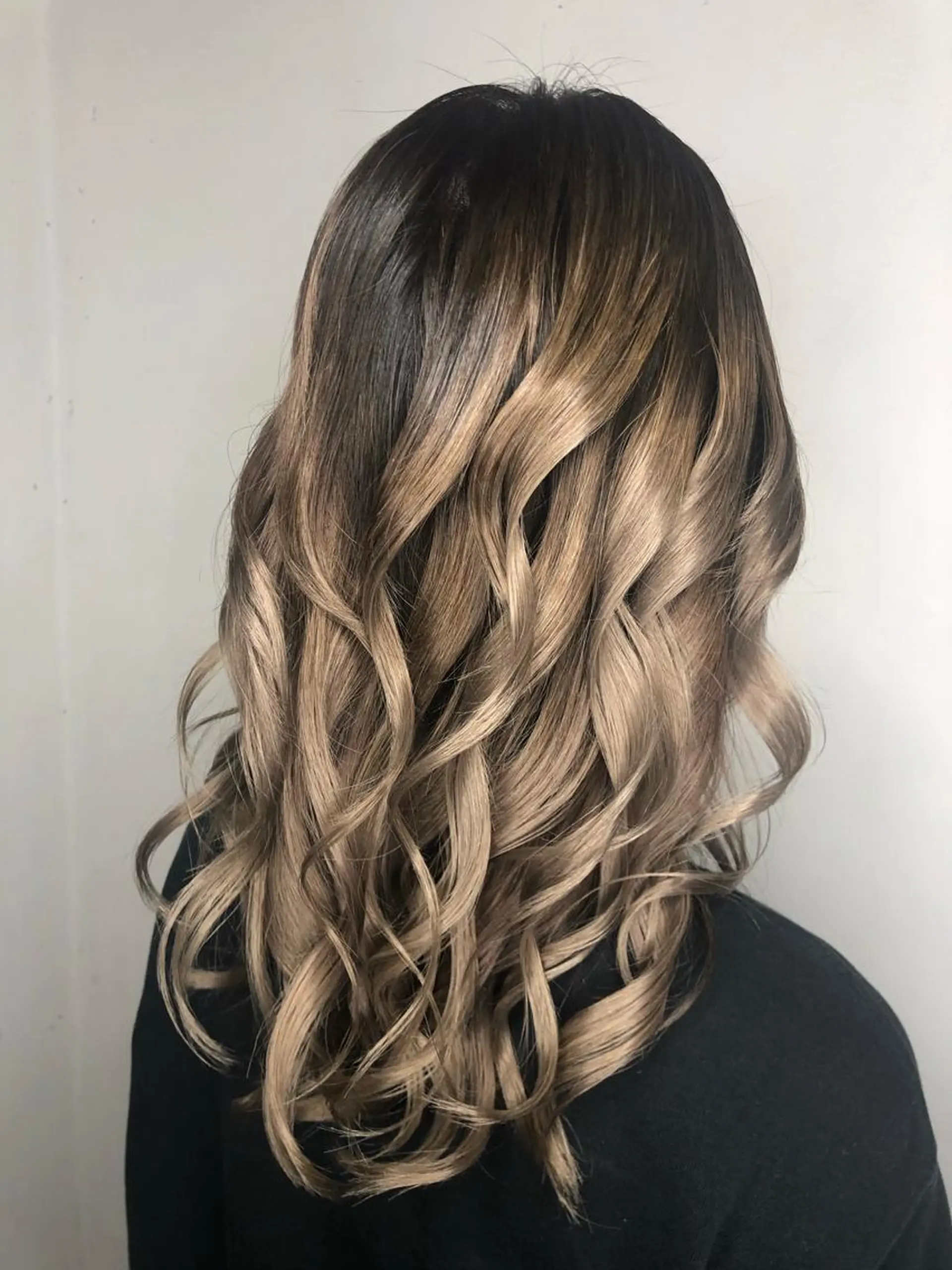 ロング 艶髪職人 山本隼正のヘアスタイル