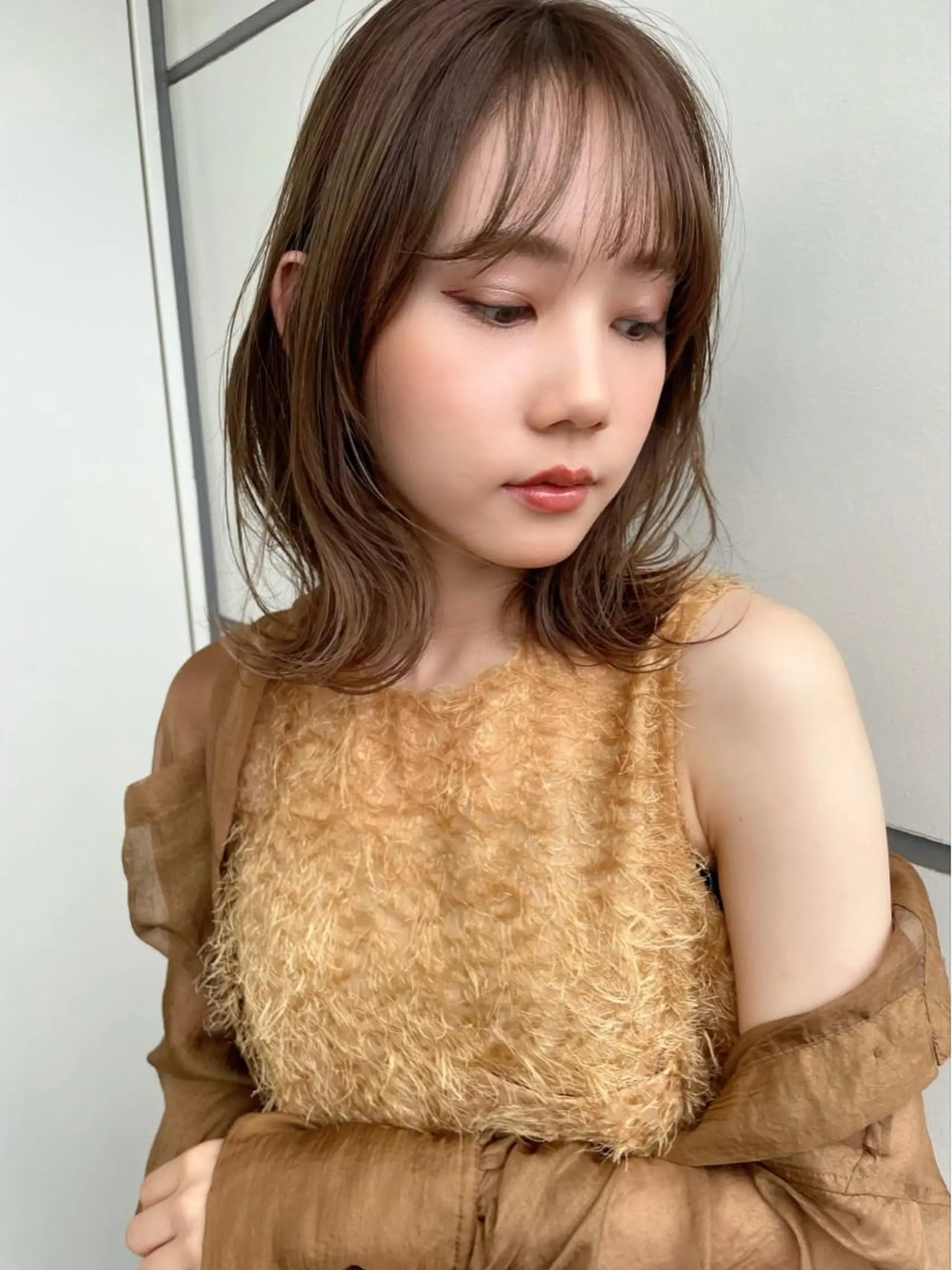 ミディアム カラー ブリーチ 透明感カラー ブリーチなしカラー 似合わせカット 小顔カット 結べるレイヤーボブ くびれLady表参道のヘアスタイル