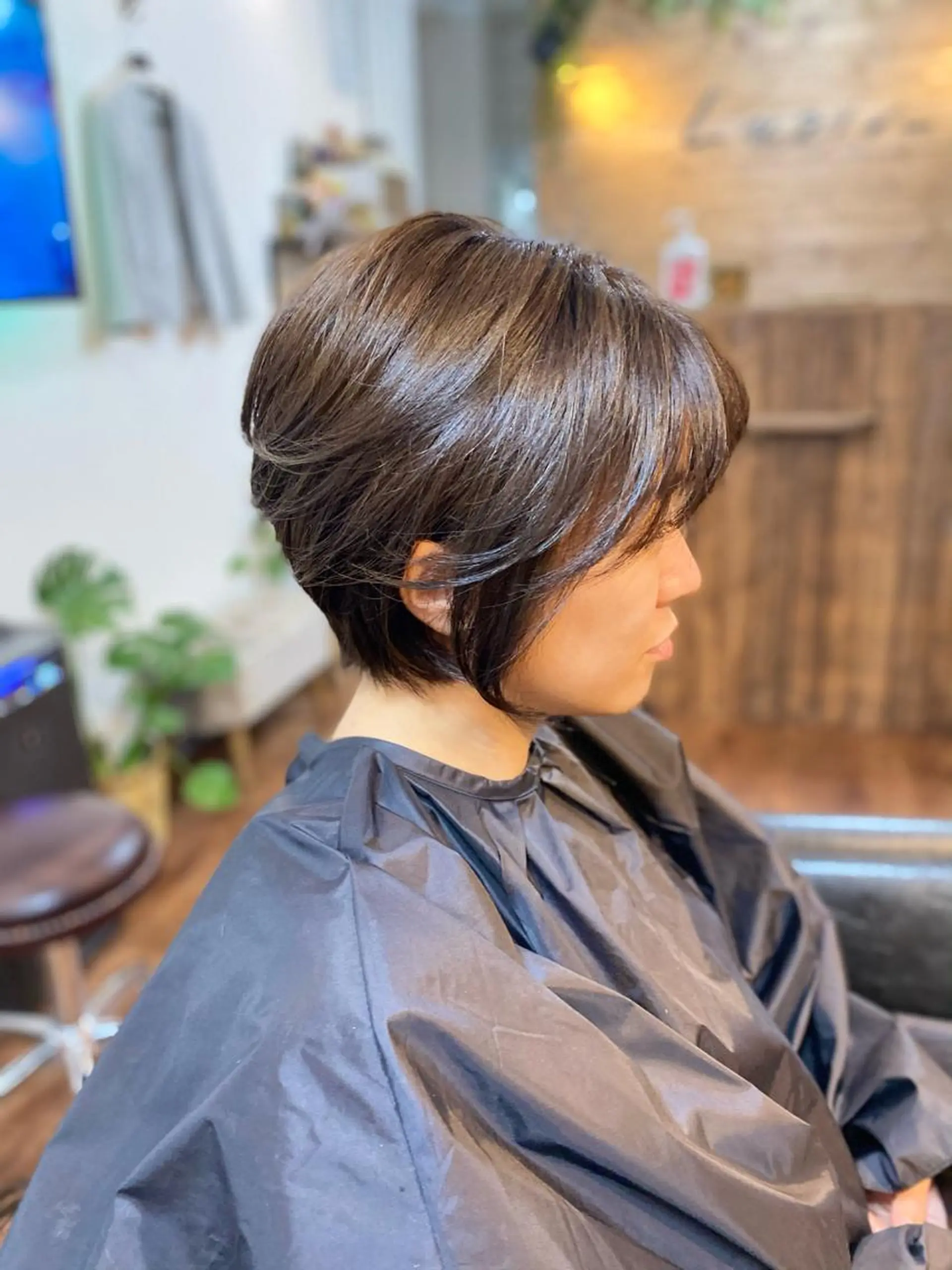 ショート カラー 透明感カラー Luzir⭐︎ GEN⭐︎のヘアスタイル