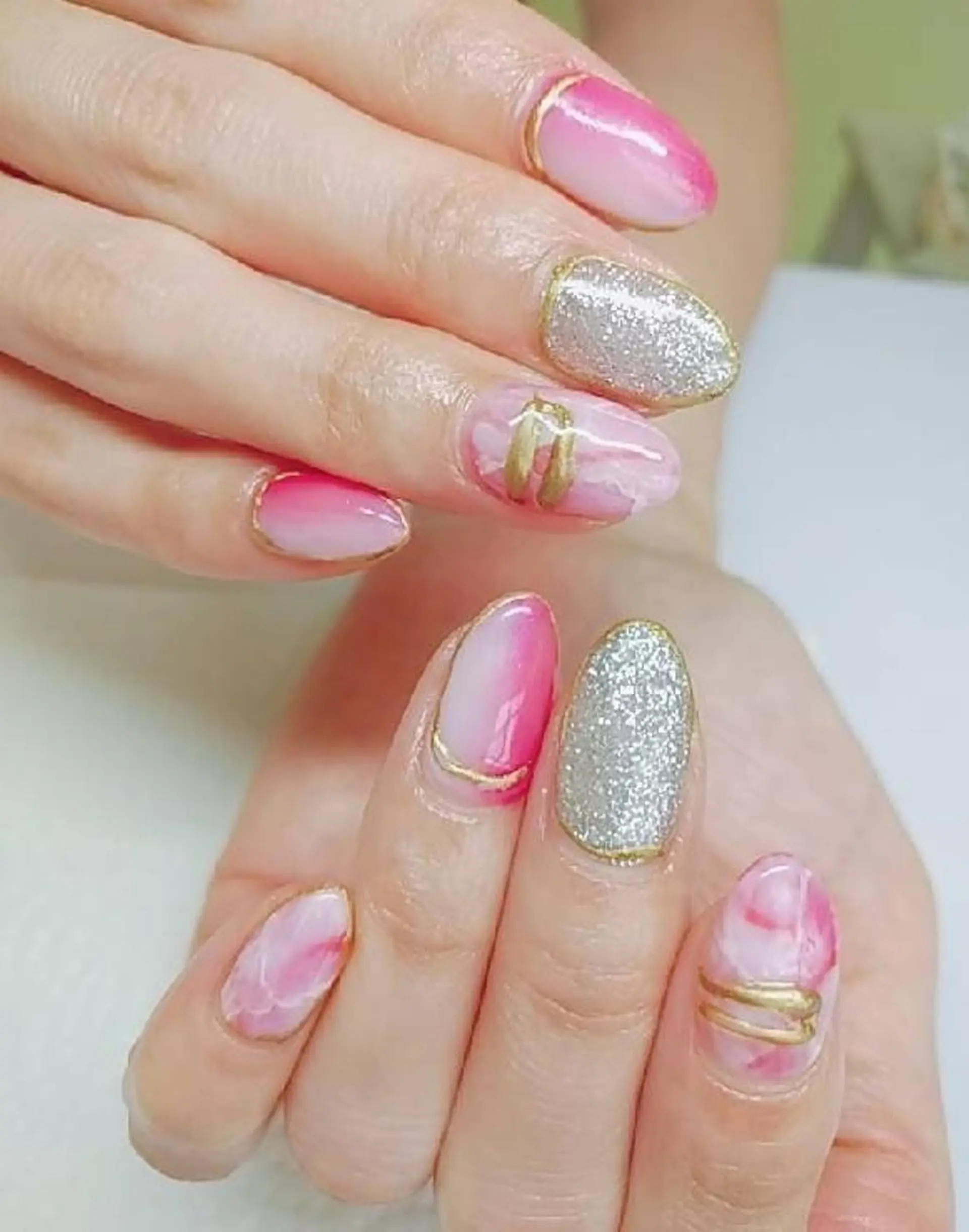 ネイル グラデーション ピンク ハンドネイル ハンドケア プライベートサロン Rosy Lilyのネイルデザイン
