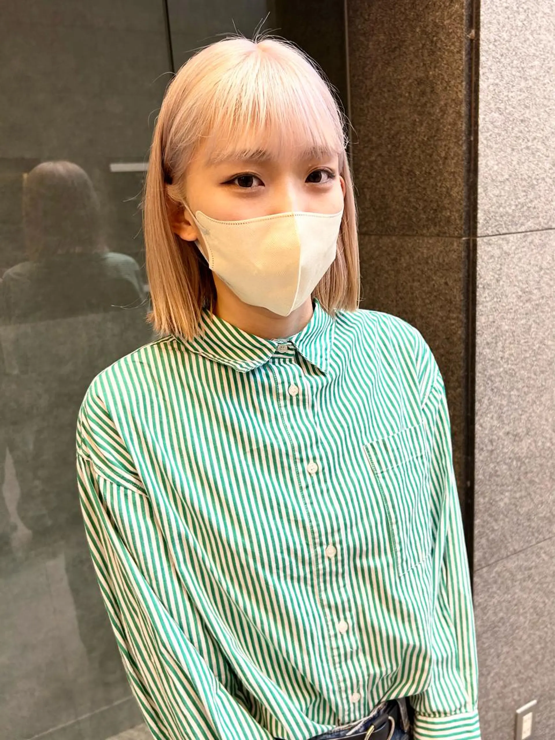 ショート カラー パーマ ヘアアレンジ ブリーチ ハイトーンカラー 髪と音処　マトぺ所属・デザインカラー/ボブ ブリーチカラー/ユリのヘアスタイル