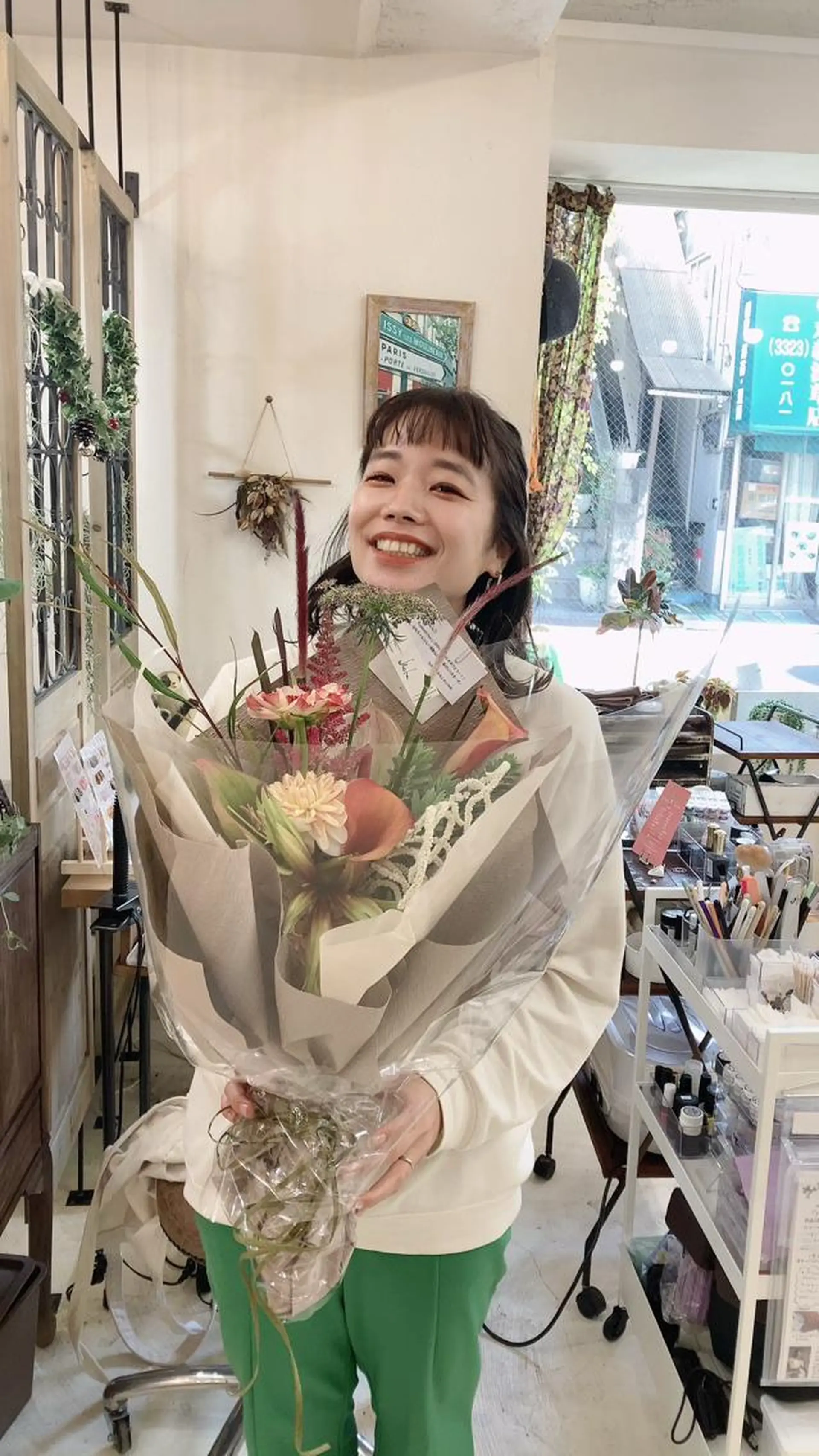 ネイル nailsalon　hue所属・小山 羽奈のネイルデザイン