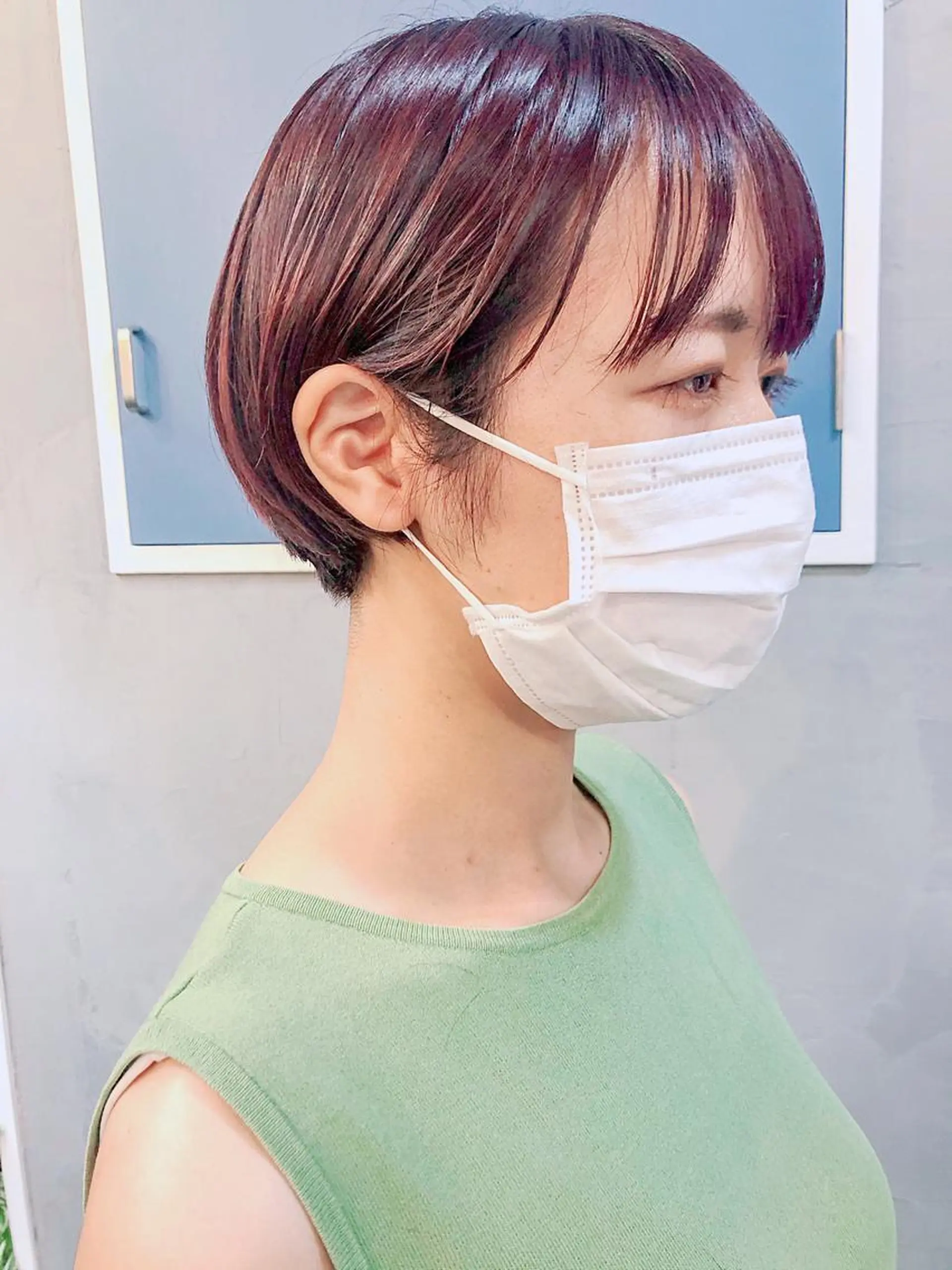 ショート カラー 長井 美佳のヘアスタイル