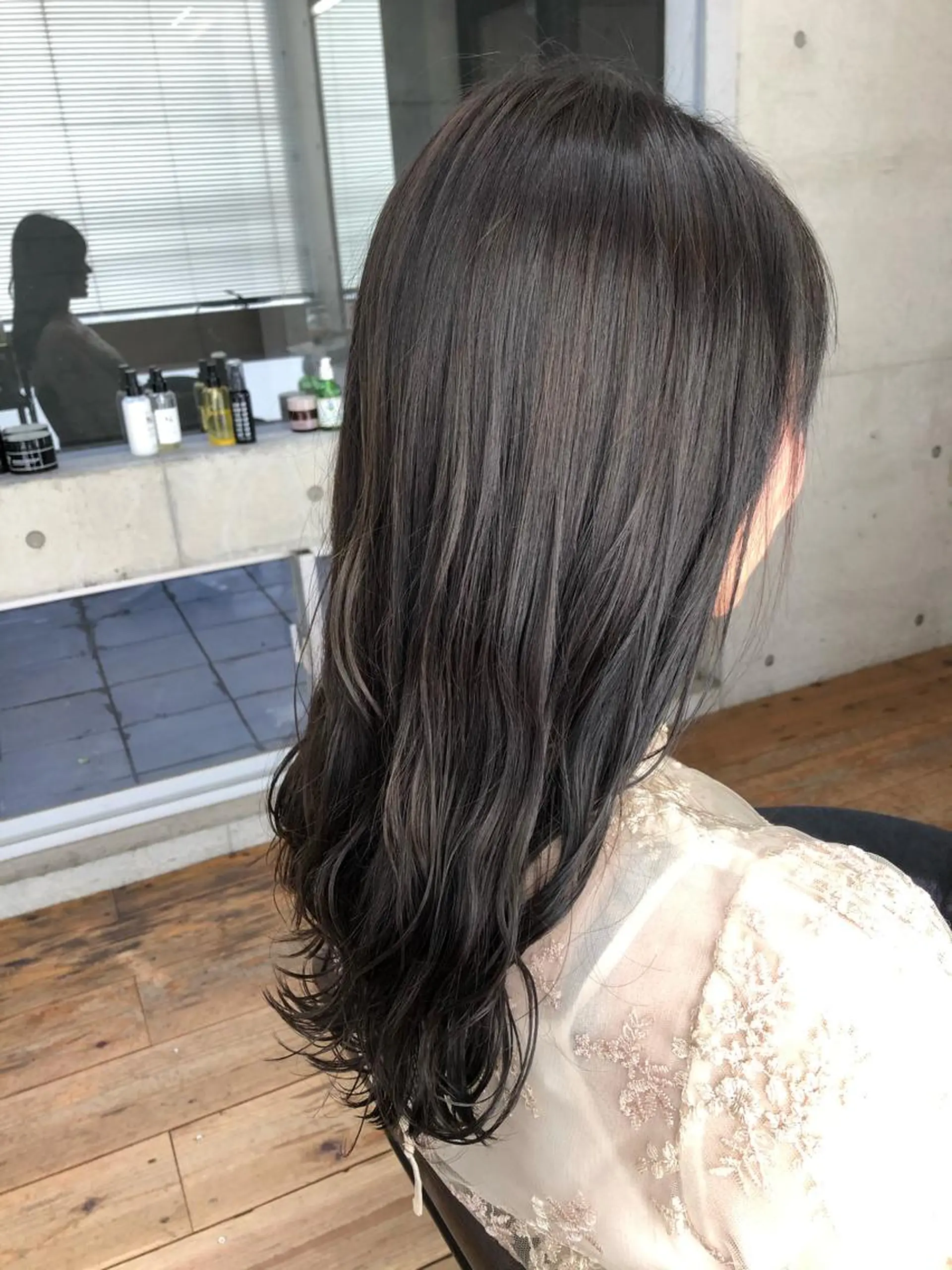 ロング カラー アッシュ ヘアカラー nagisa /縮毛矯正のヘアスタイル