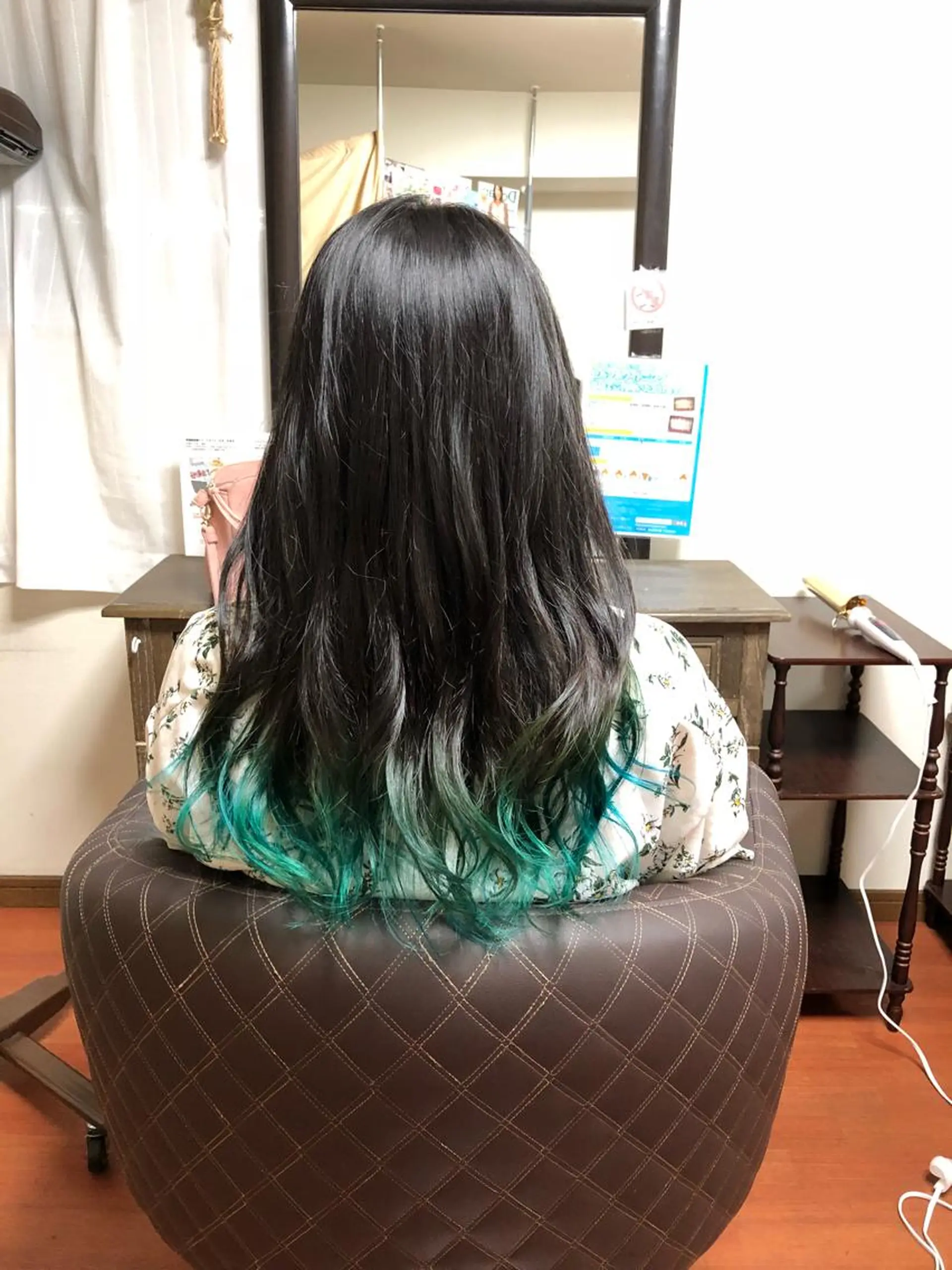 ロング カラー ブリーチ 是枝 さくらのヘアスタイル