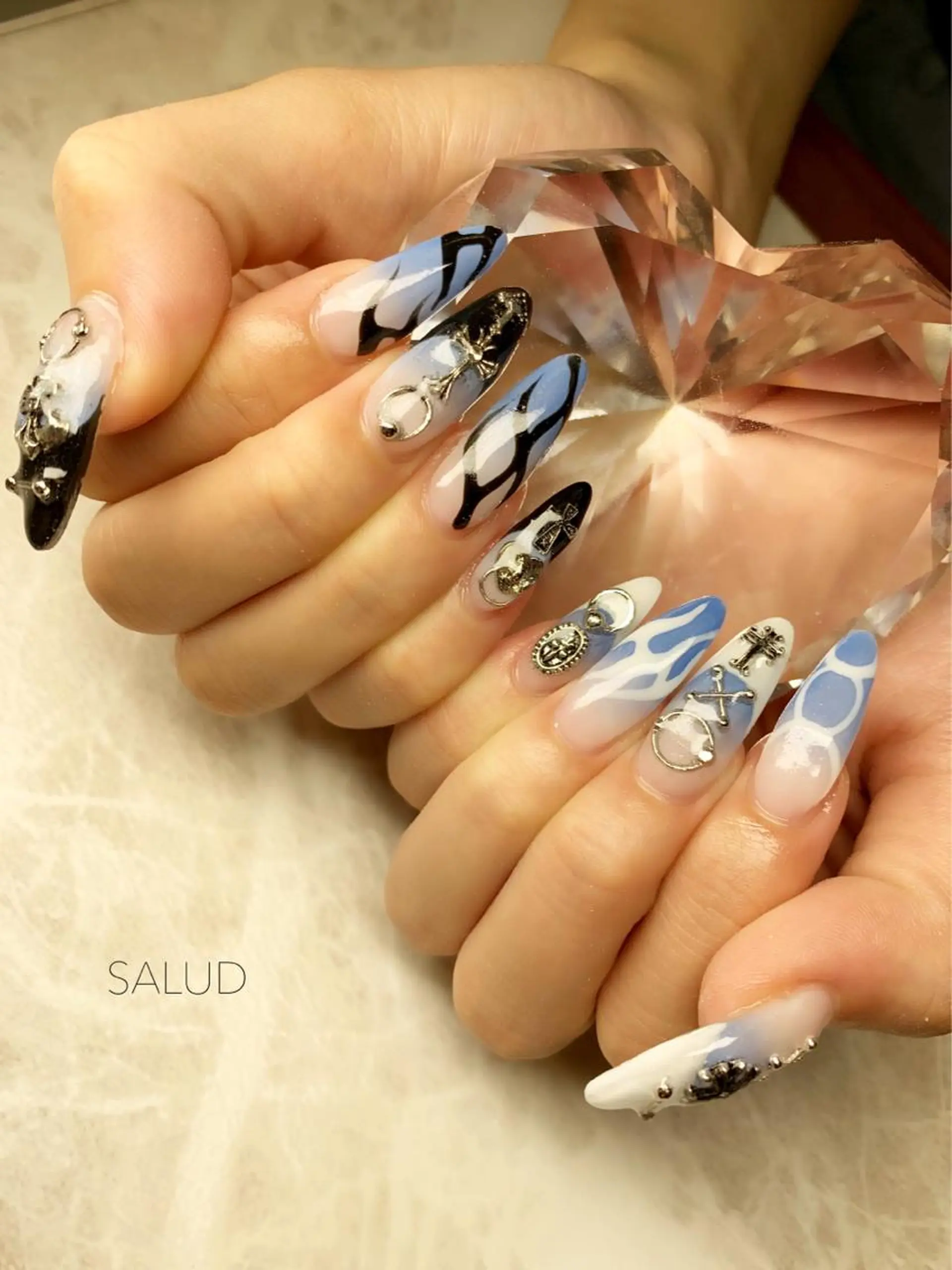 ネイル ハンドネイル Nail Salon SALUDのネイルデザイン