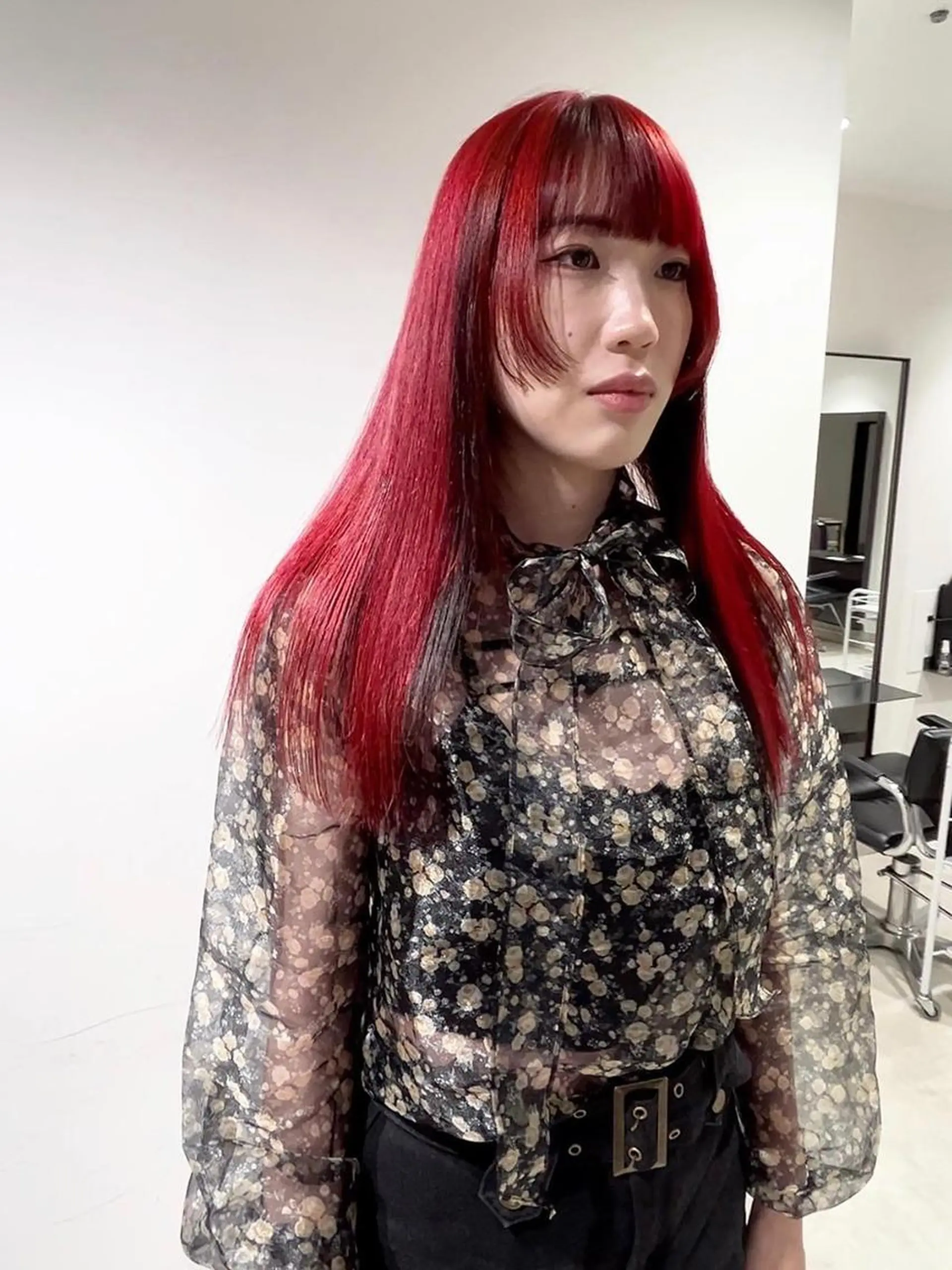 ロング カラー レッドカラー 姫カット カット ヘアカラー トリートメント スキバサミを使わない カット🌼唯🌼のヘアスタイル