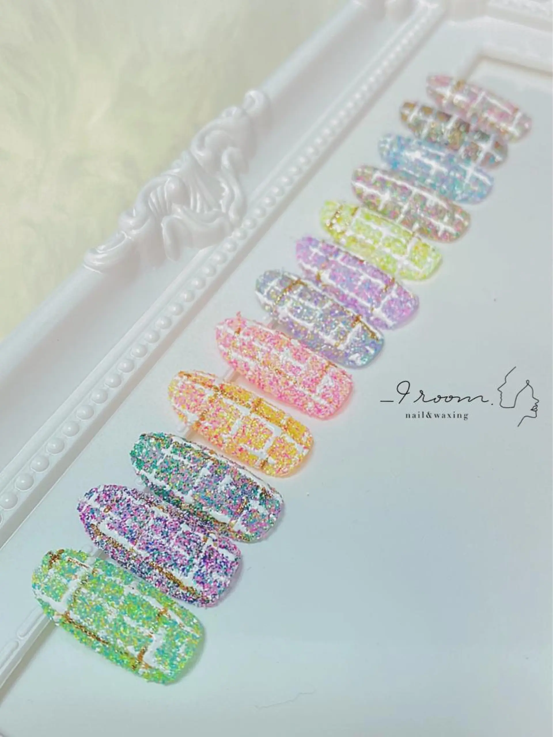 ネイル クリアネイル ゴールド ロングネイル ネイルチップ ツイードネイル _9 room. Yoshimiのネイルデザイン