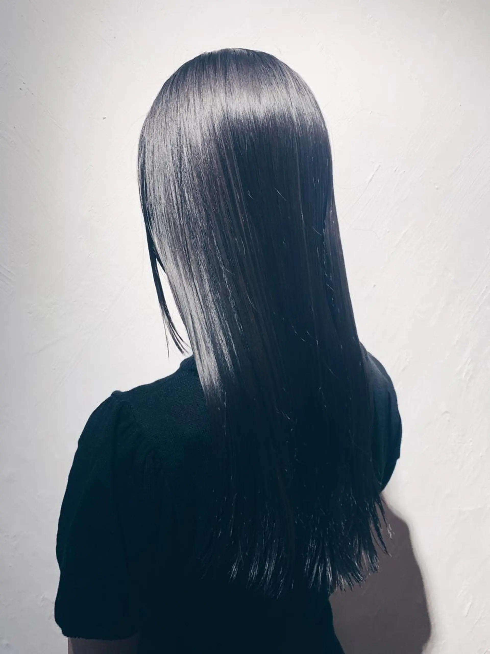 ロング カラー ヘアアレンジ ブルーカラー ダークシルバー シルバー トリートメント ヤノ ナオミのヘアスタイル