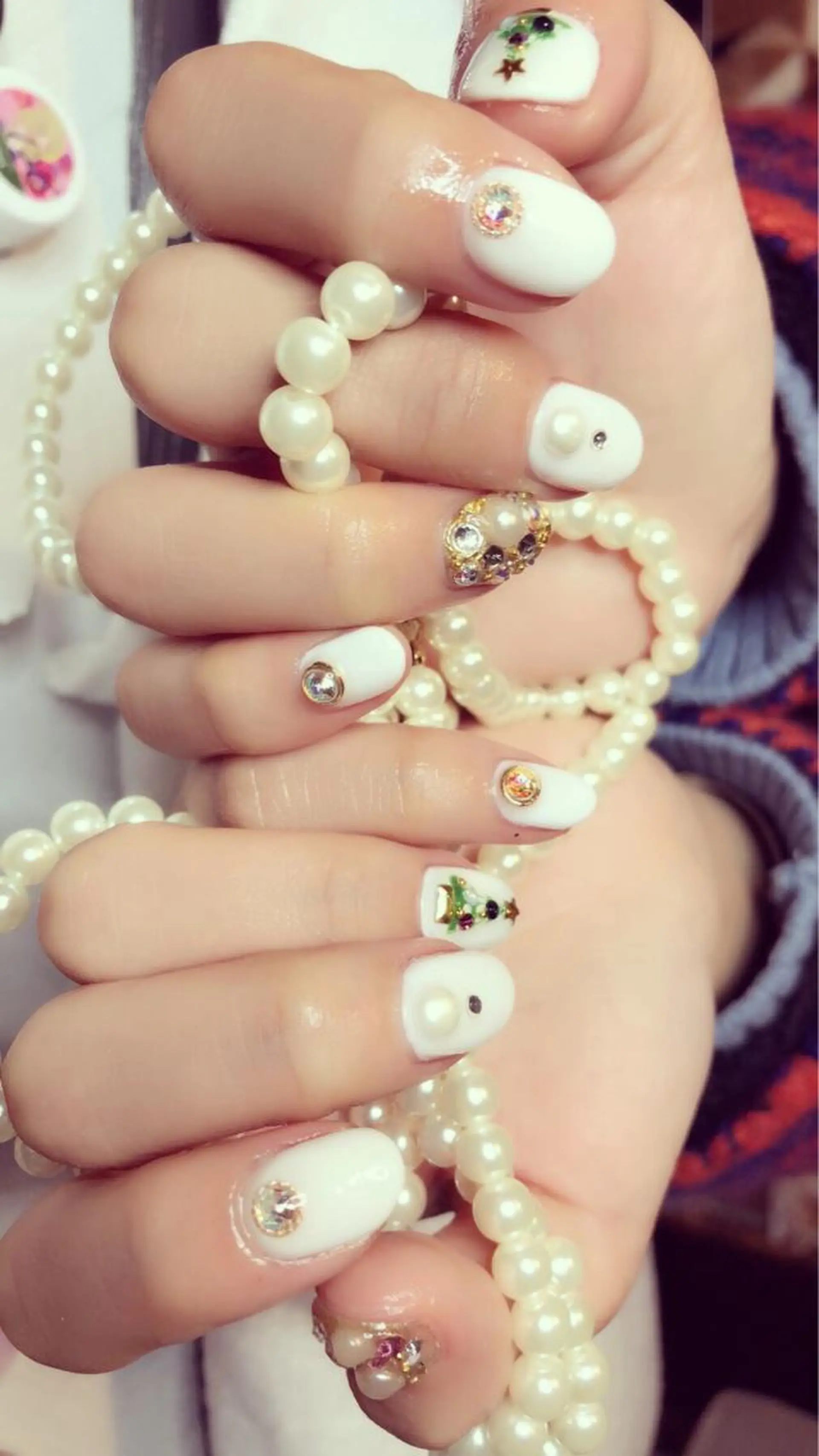 ミディアム ネイル 長さ出し専門 nynaのネイルデザイン