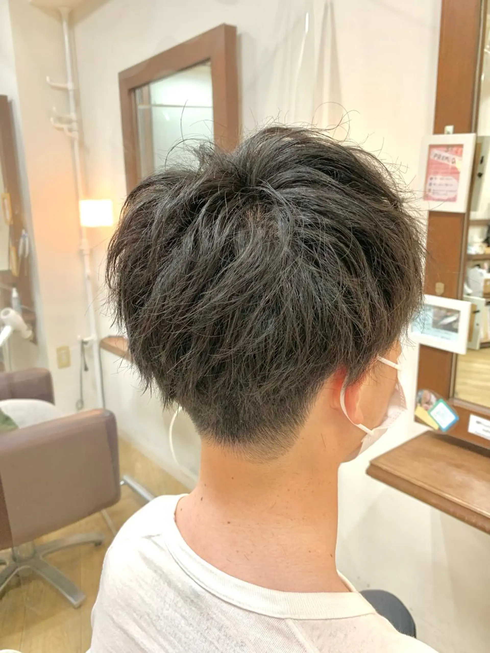 ショート メンズ マッシュ 刈り上げ 【扱いやすいパーマ】 眞鍋拓己のヘアスタイル