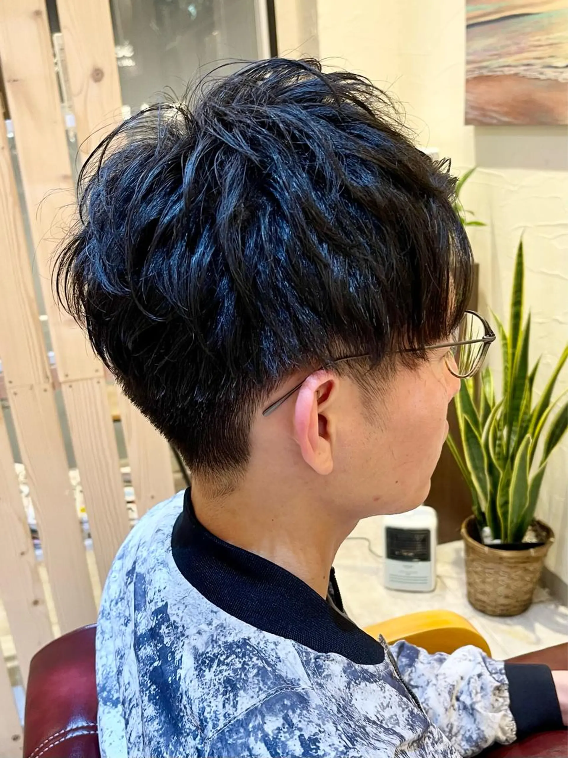 ショート マッシュヘア カット 🍭透明感カラー 志賀拓海🍬🌈のヘアスタイル