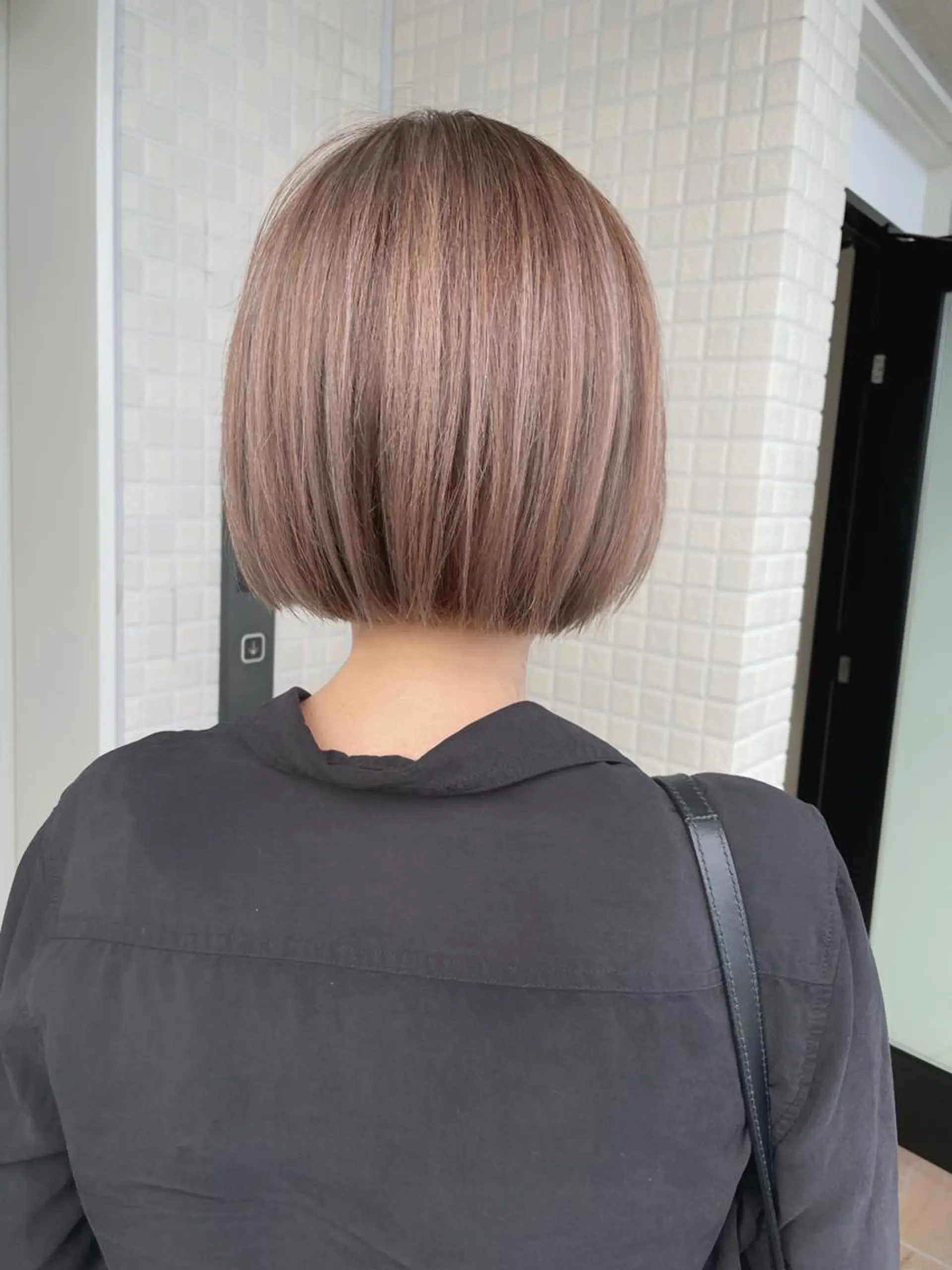 ショート カラー ベージュカラー ボブ カット ヘアカラー トリートメント ヘアセット メンズ特化 パーマ/オザワのヘアスタイル