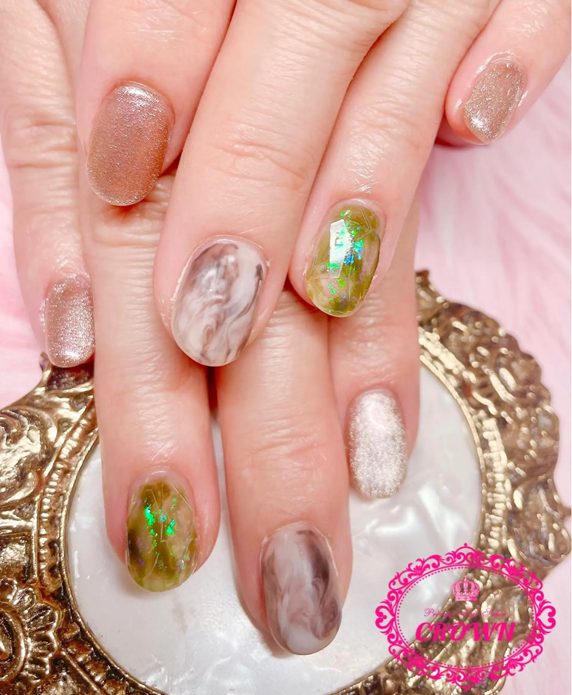 ネイル CROWN プライベートサロンのネイルデザイン