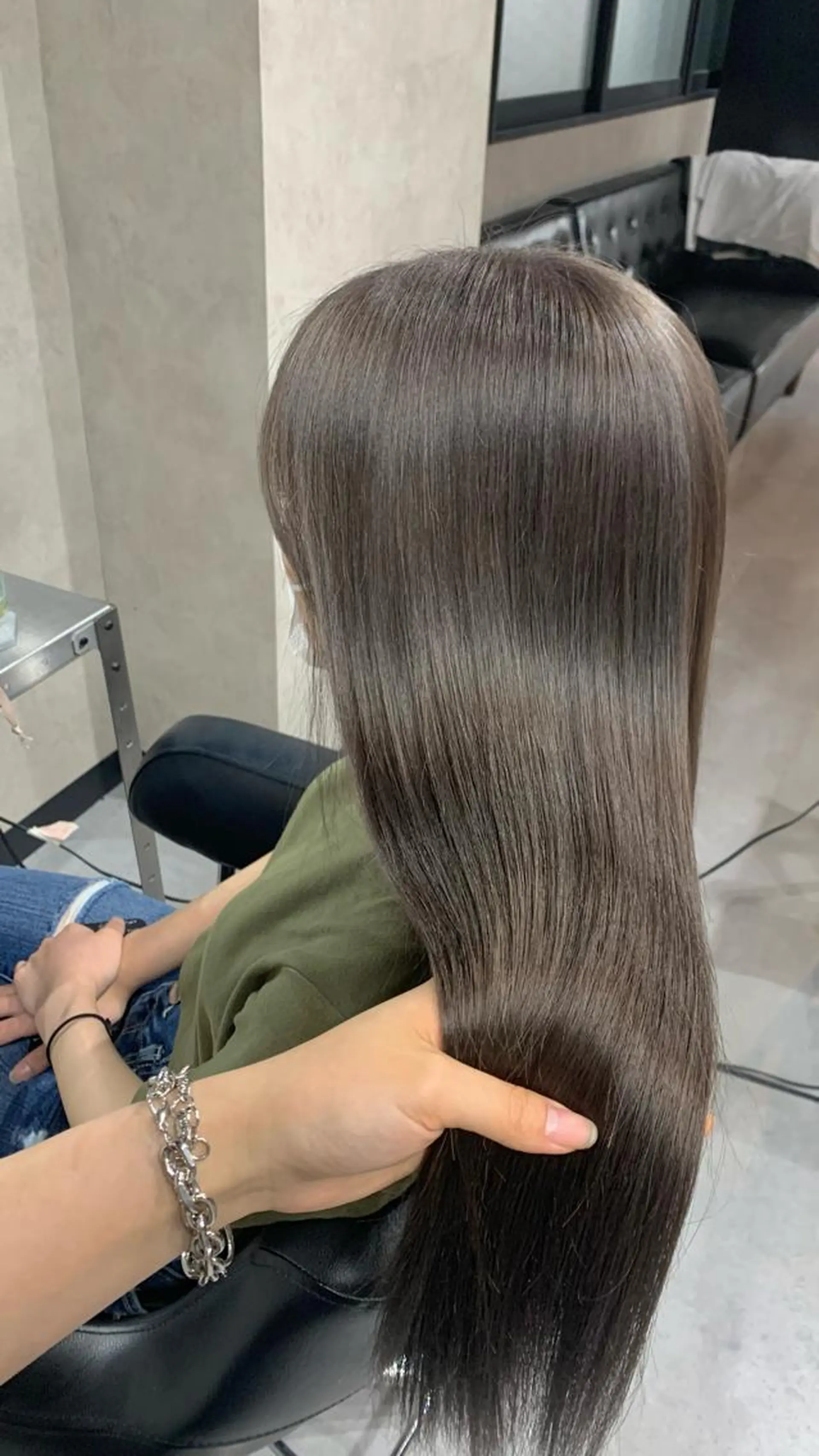 カラー グレージュ ヘアカラー トリートメント B E C H I C O〔べち子〕のヘアスタイル