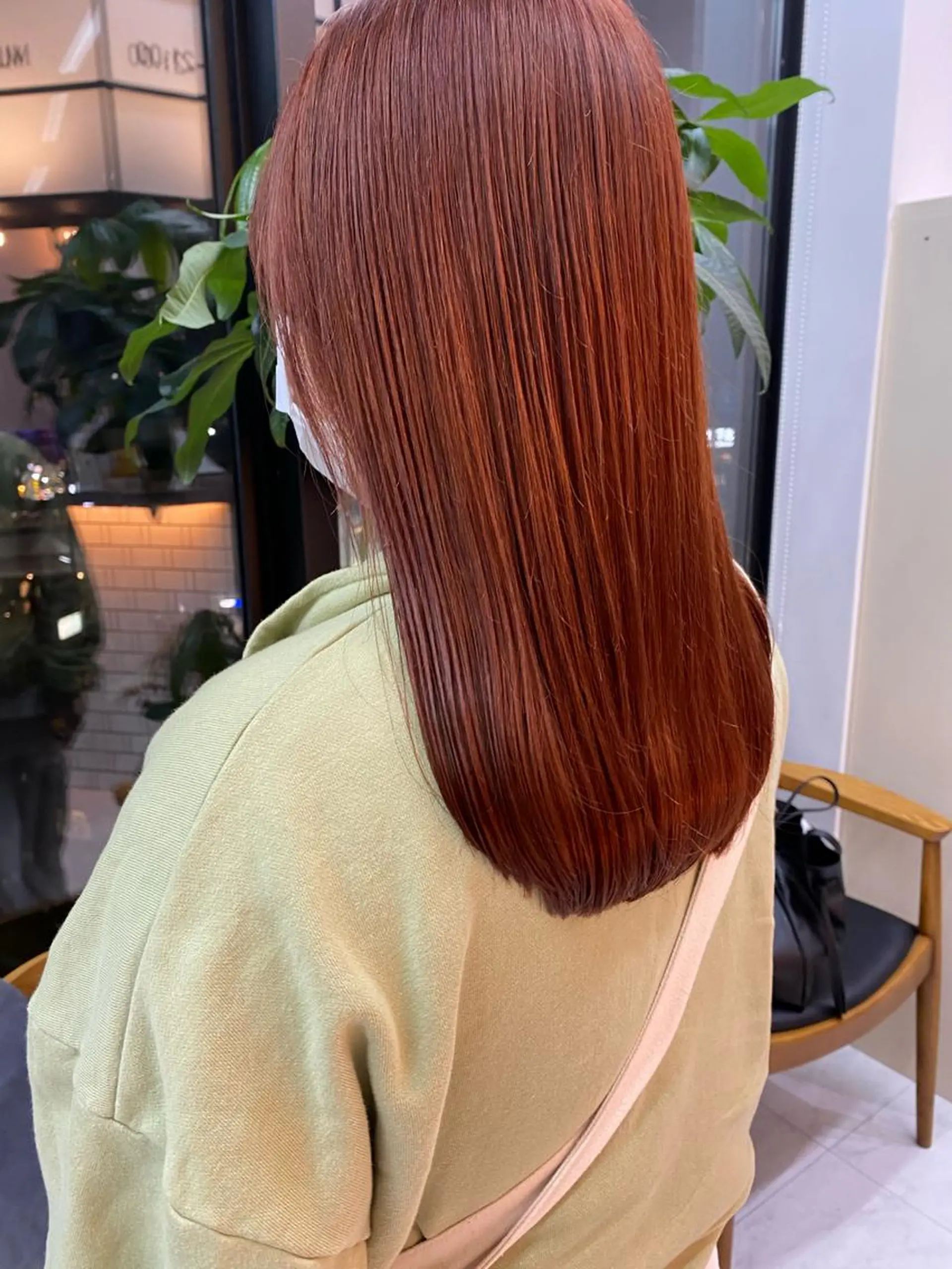 セミロング カラー ブリーチ オレンジ ヒラノホナミ 🫧透ける艶髪🫧のヘアスタイル