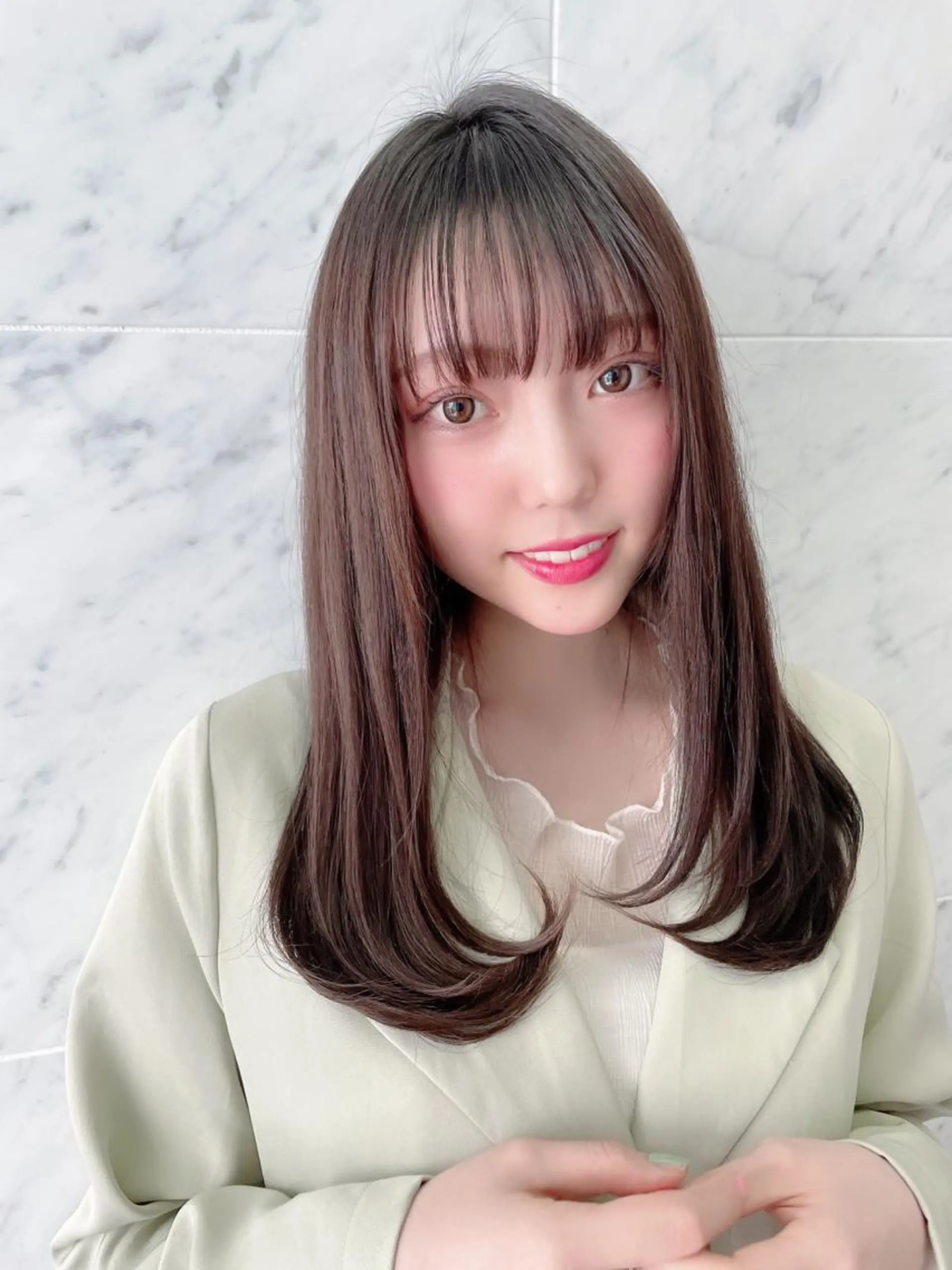 セミロング カラー レイヤーカット/ 顔周り 五島巨幹のヘアスタイル