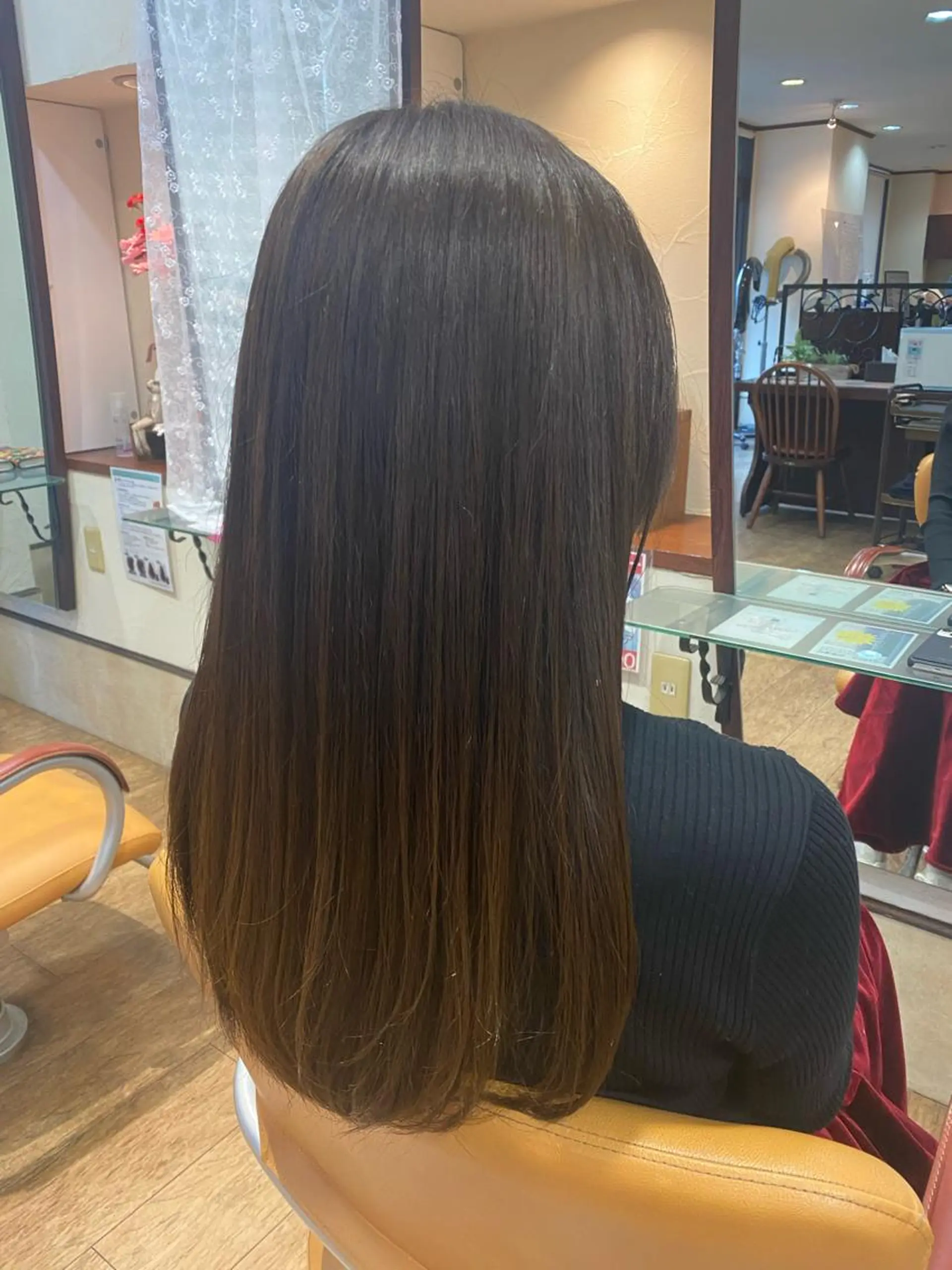 ロング カラー ブラウンカラー モカブラウン サプリームヘア 飯田みち瑠のヘアスタイル