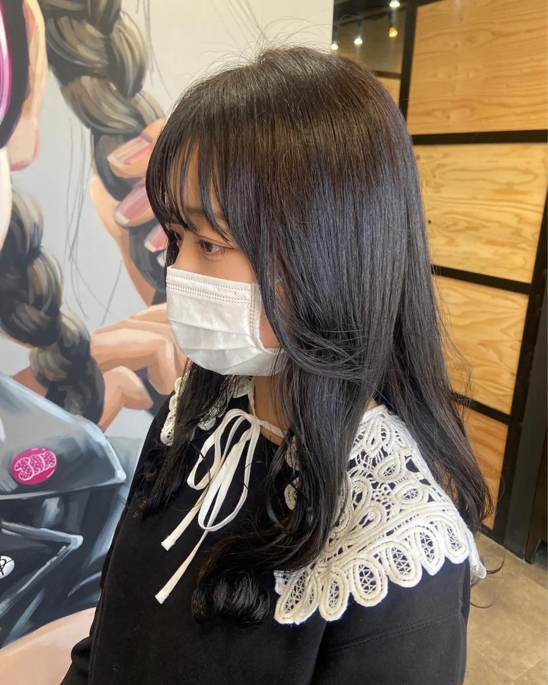 セミロング カラー パーマ ヘアアレンジ メンズ キッズ ネイル マツエク・マツパ アイブロウ メンズ韓国風 アッシュ 透明感カラー グレージュ 眉カラー 久木原 ゆりのヘアスタイル