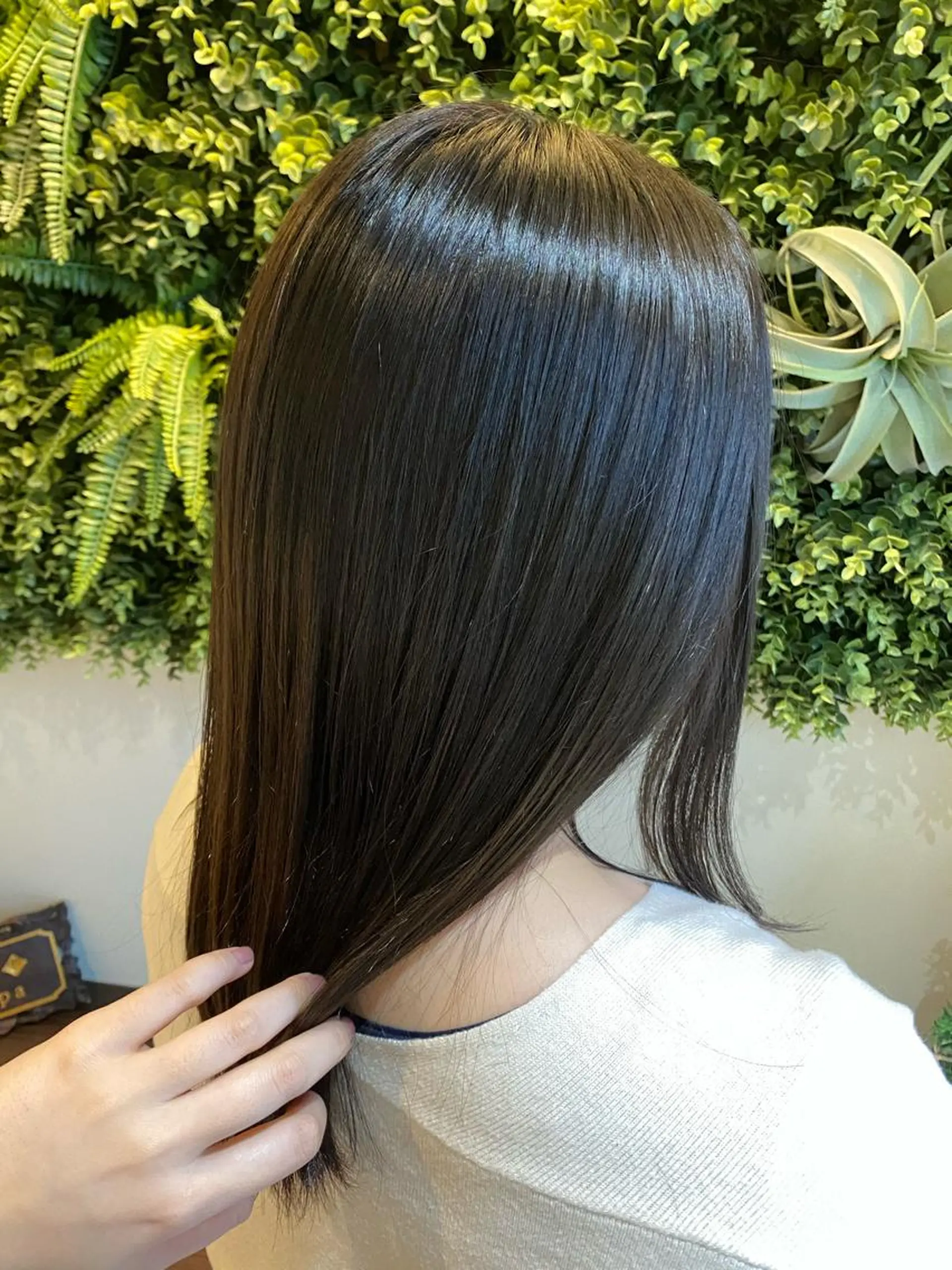 セミロング 水谷 菜央のヘアスタイル