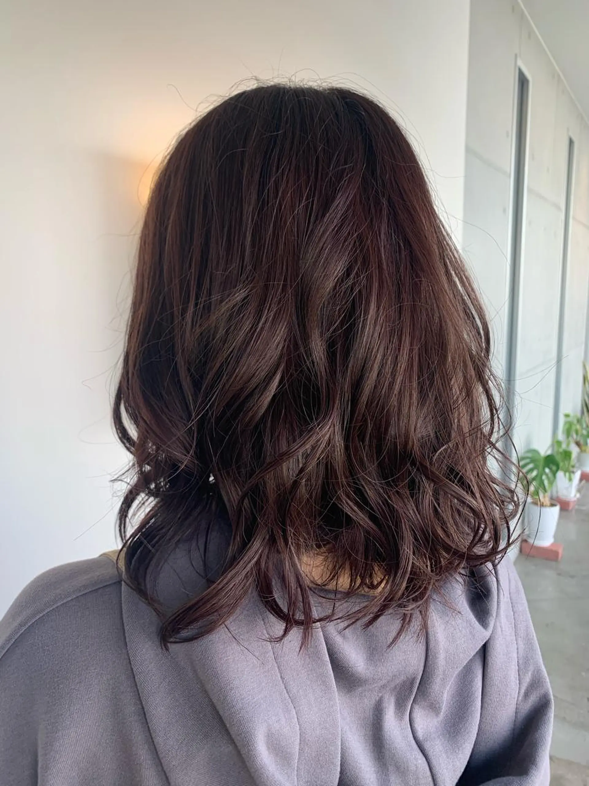 ミディアム ピンクブラウン おせ ちさとのヘアスタイル