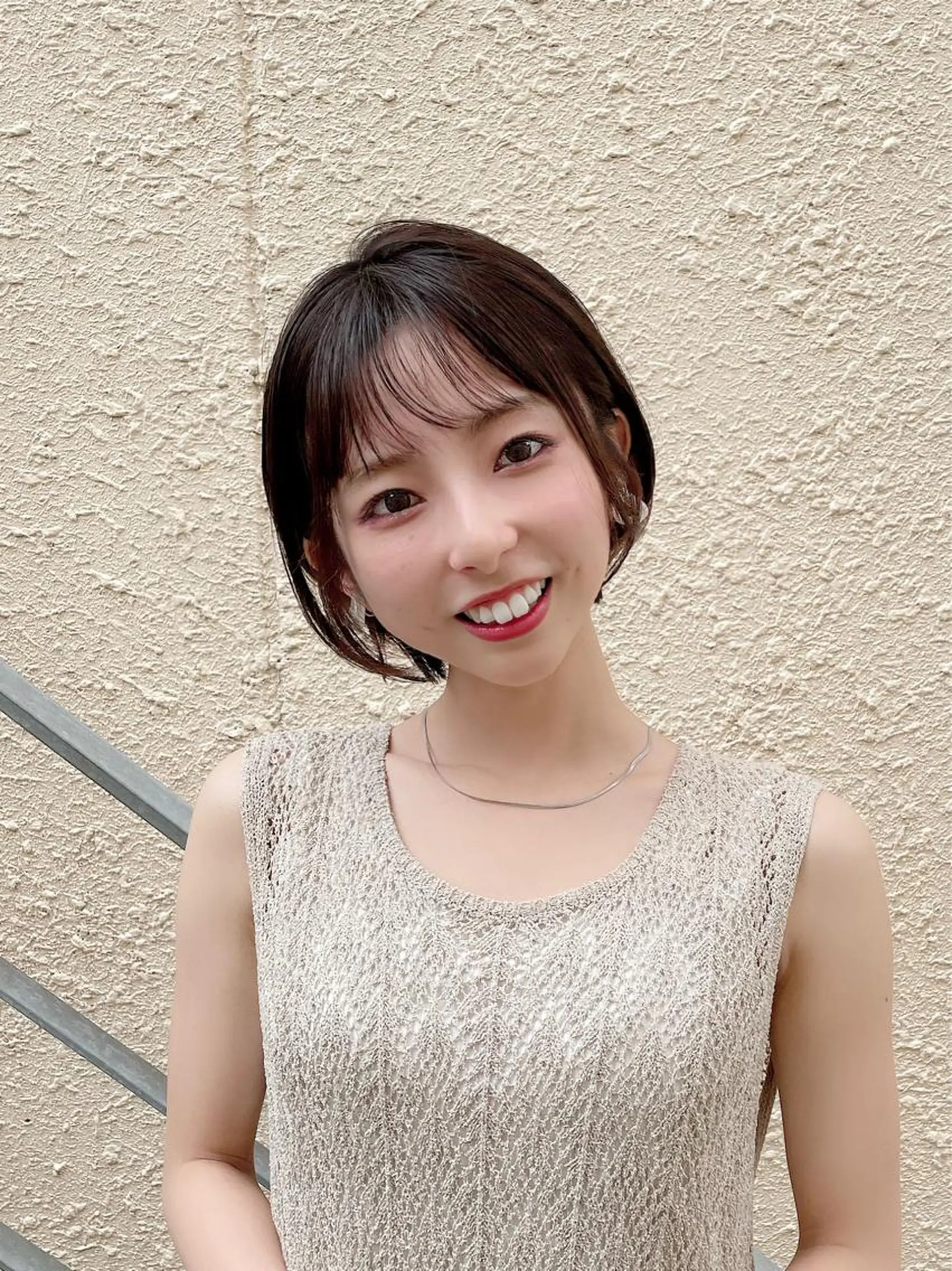 ショート 丸みショート ボブ 髪質改善 韓国風ヘア シースルーバング 🌹ハッシュカット、 レイヤー韓国ヘア🌹のヘアスタイル